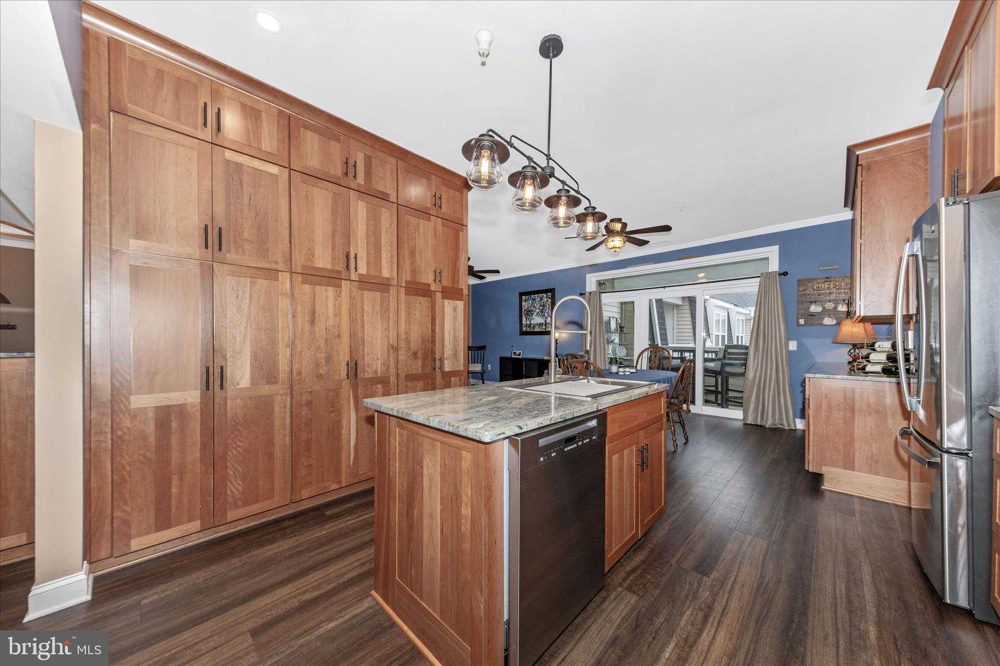 2520 Waterside Dr Unit 410 photo 23