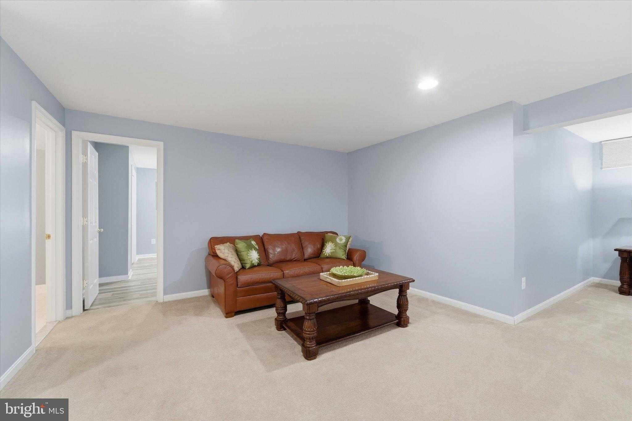 6909 Mill Valley Dr photo 45