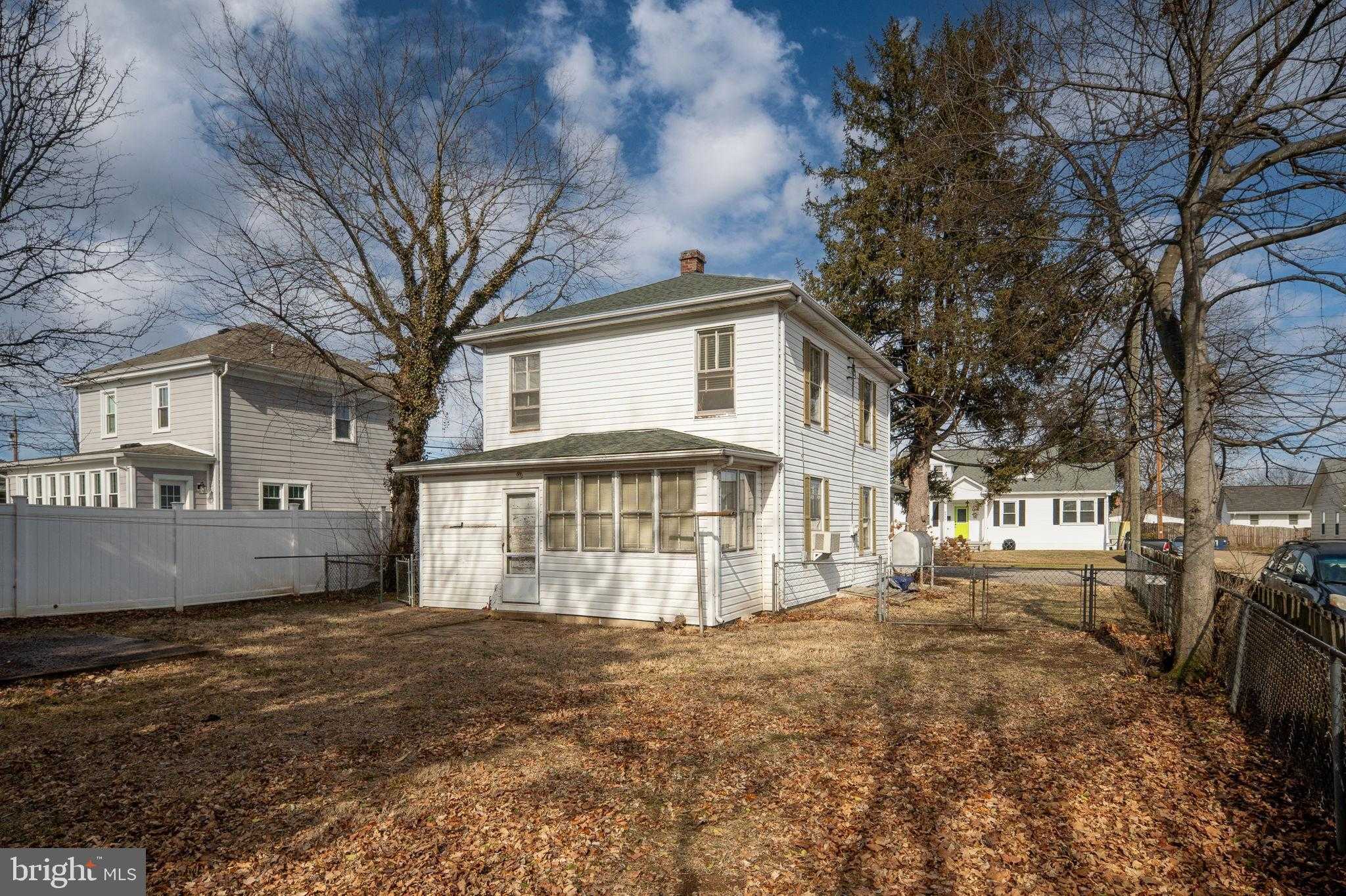 2510 Charles St photo 48