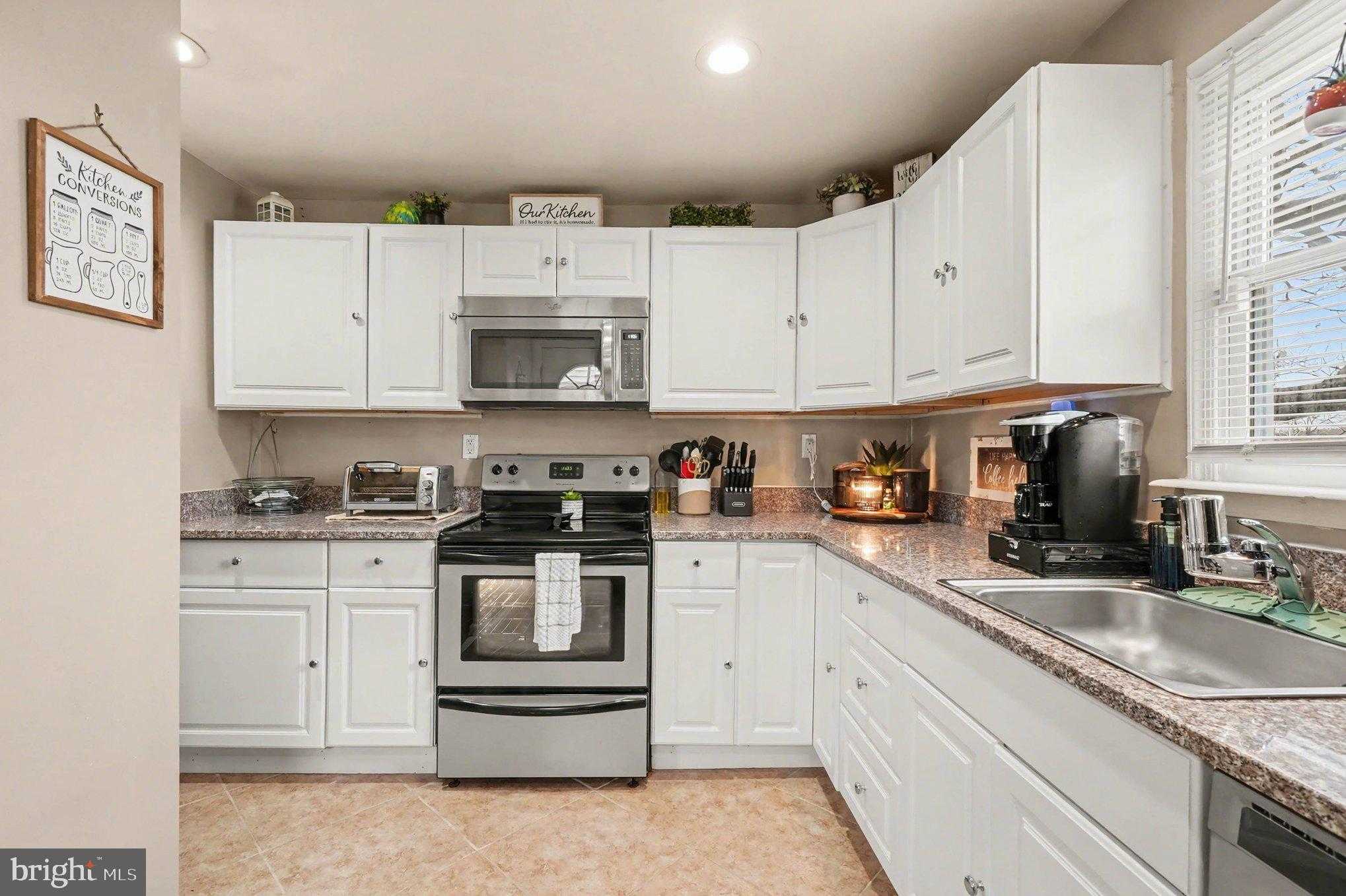 1713 Glen Curtis Rd photo 2