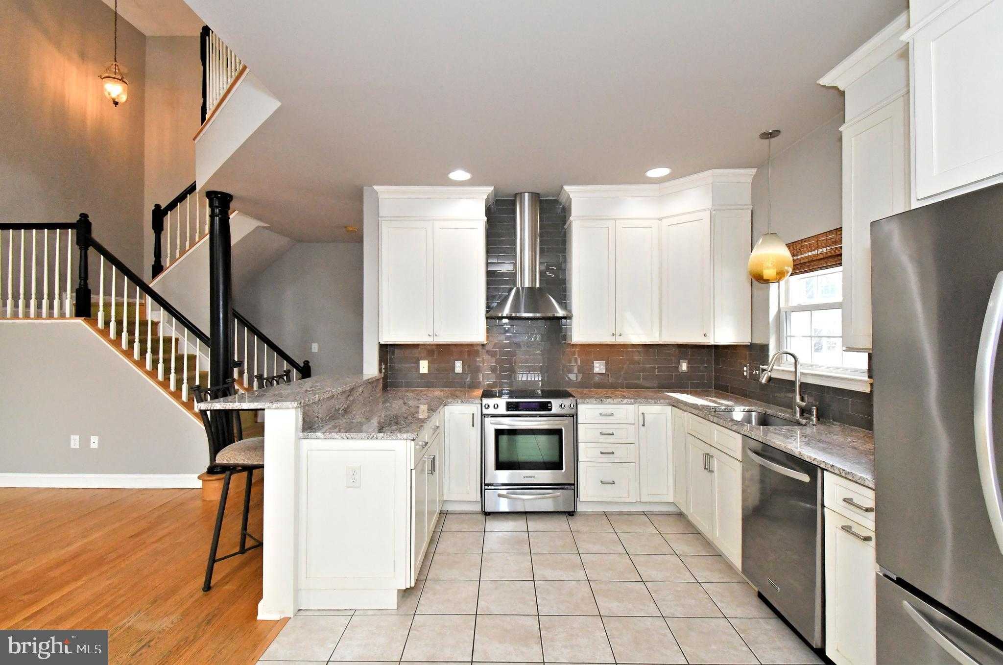 104 Dispatch Dr photo 7