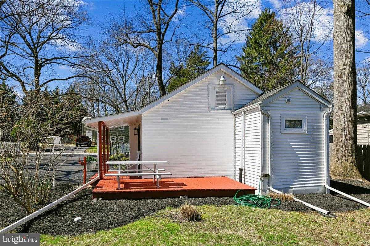 863 Dogwood Trl photo 2