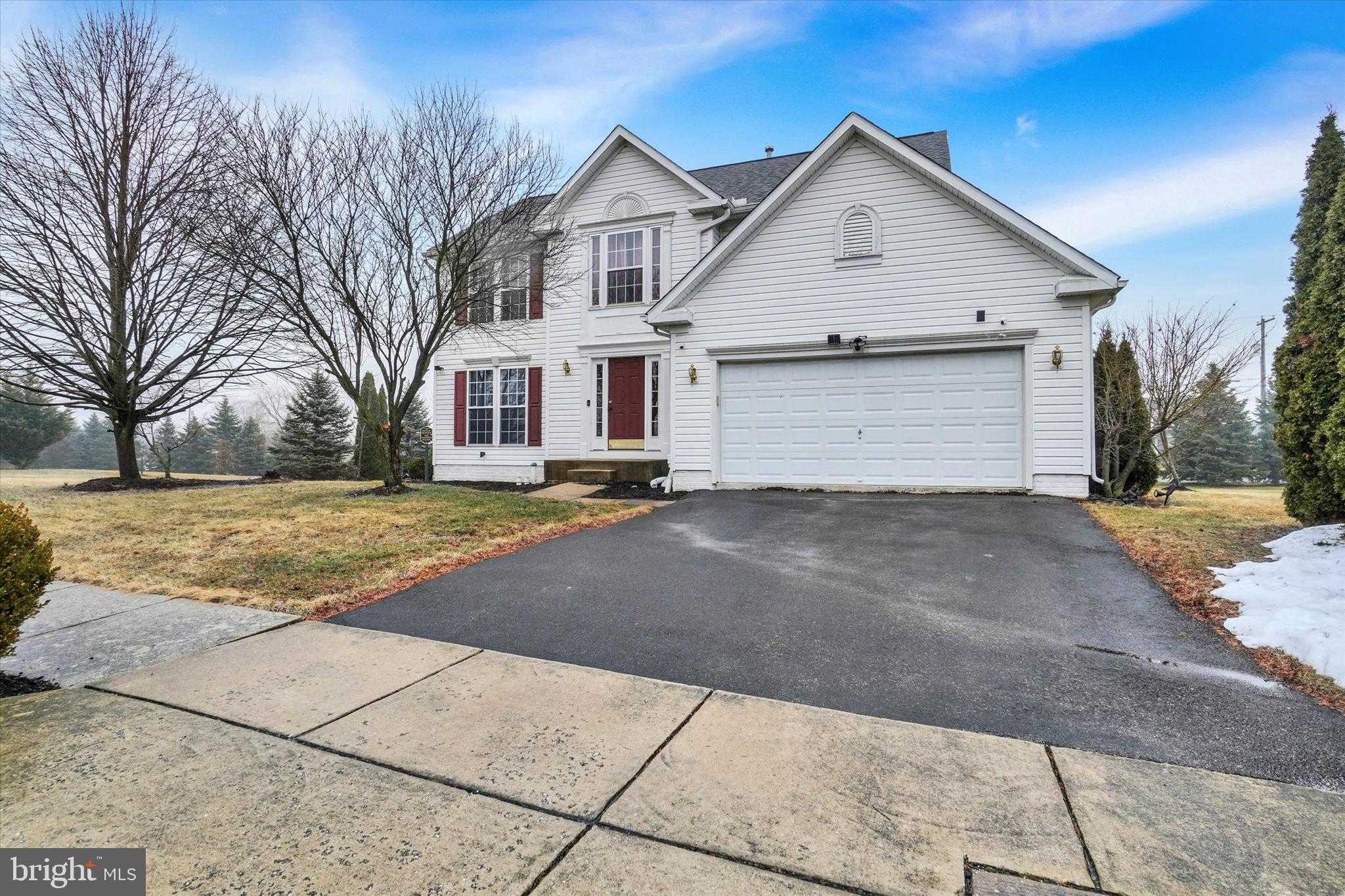 1366 Aster Dr photo 2