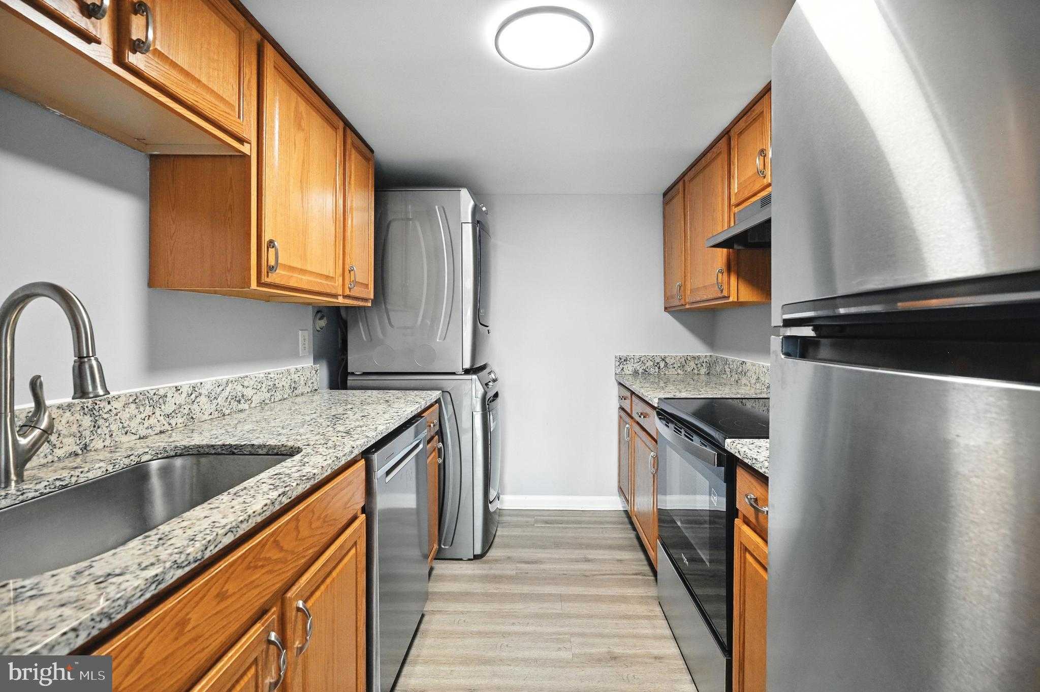 2421 Kilpatrick Pl photo 9