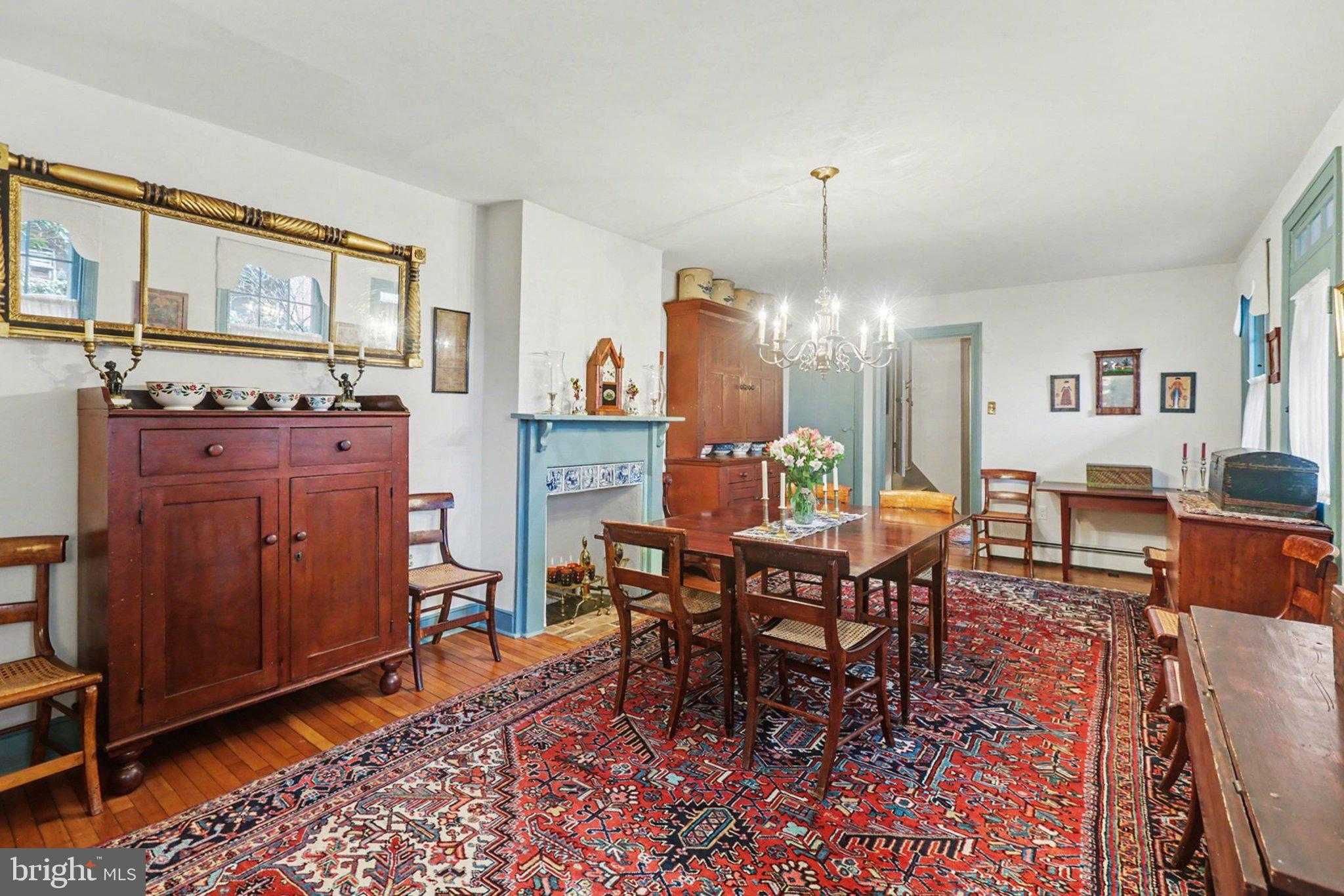 136 W Pomfret St photo 13