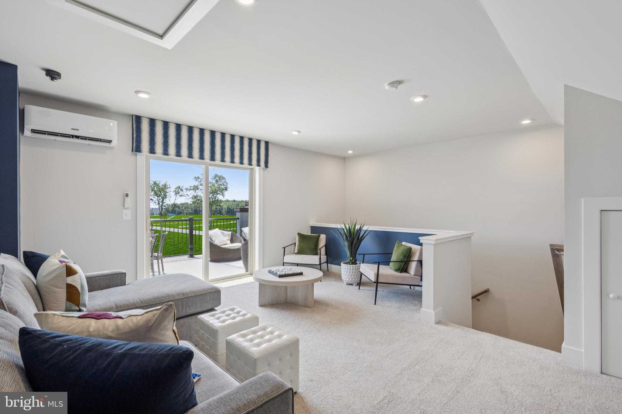 11220 Einstein St photo 20