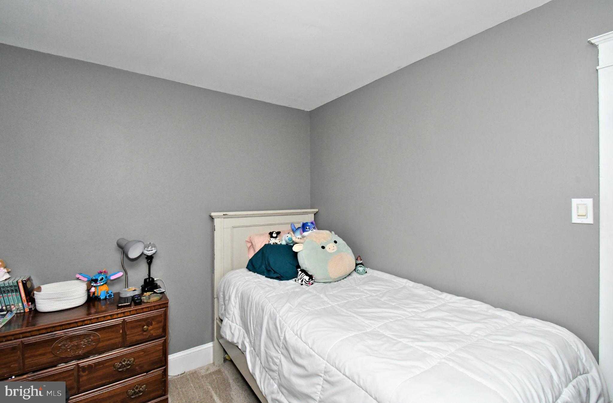 406 S 3rd Ave photo 23