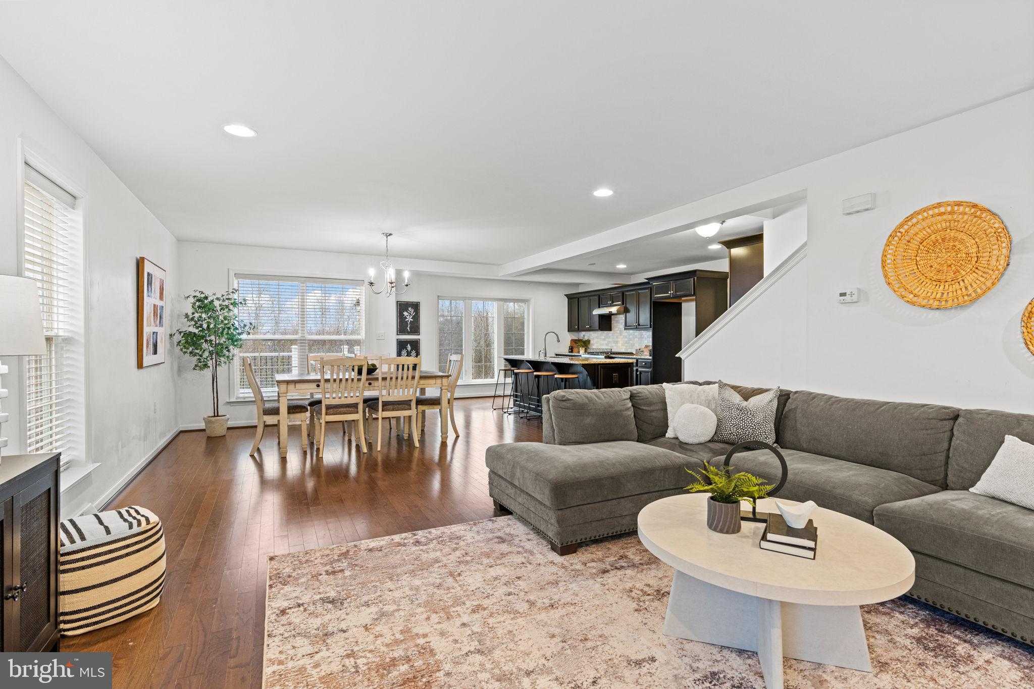 7020 Beech Tree Dr photo 10