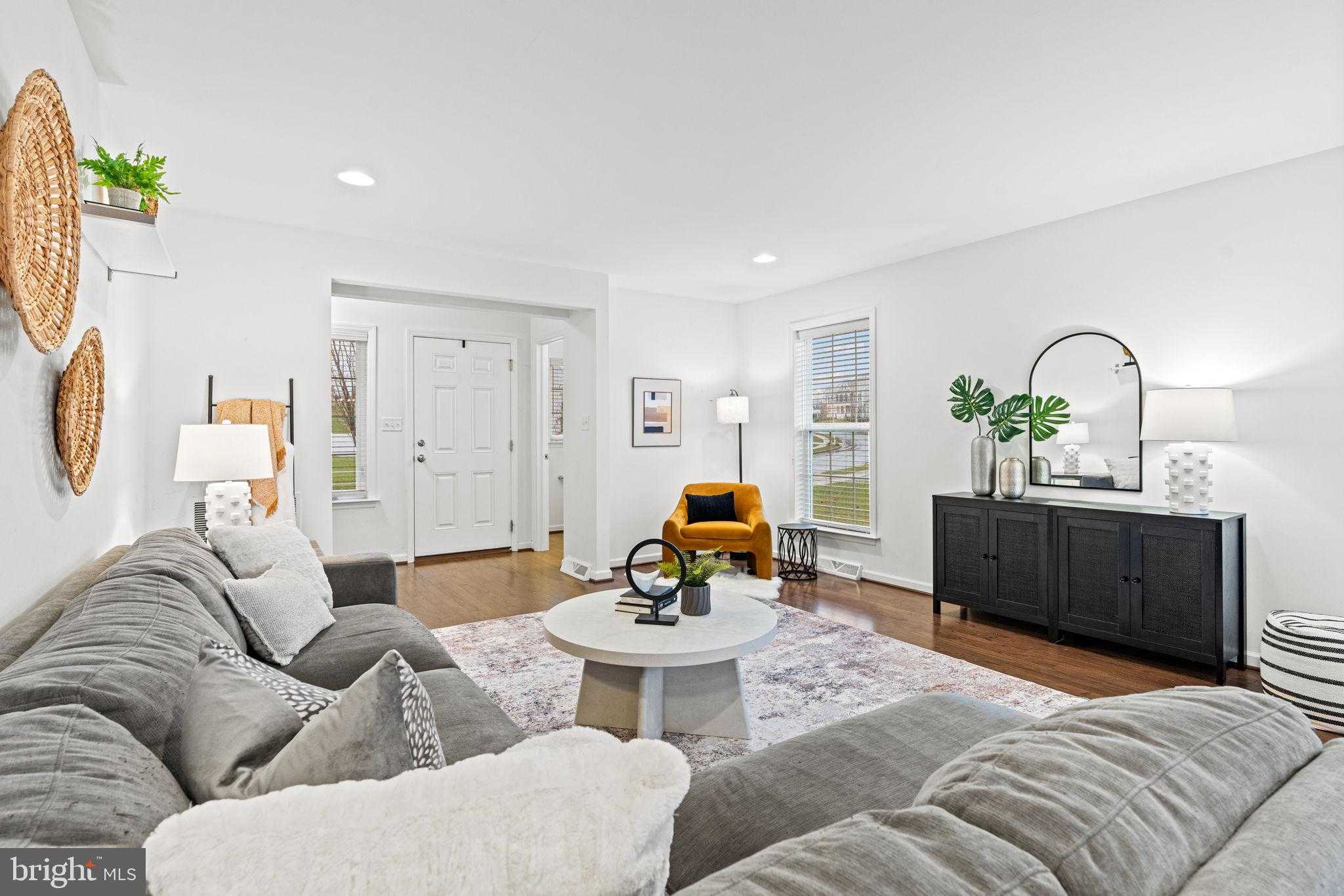 7020 Beech Tree Dr photo 8