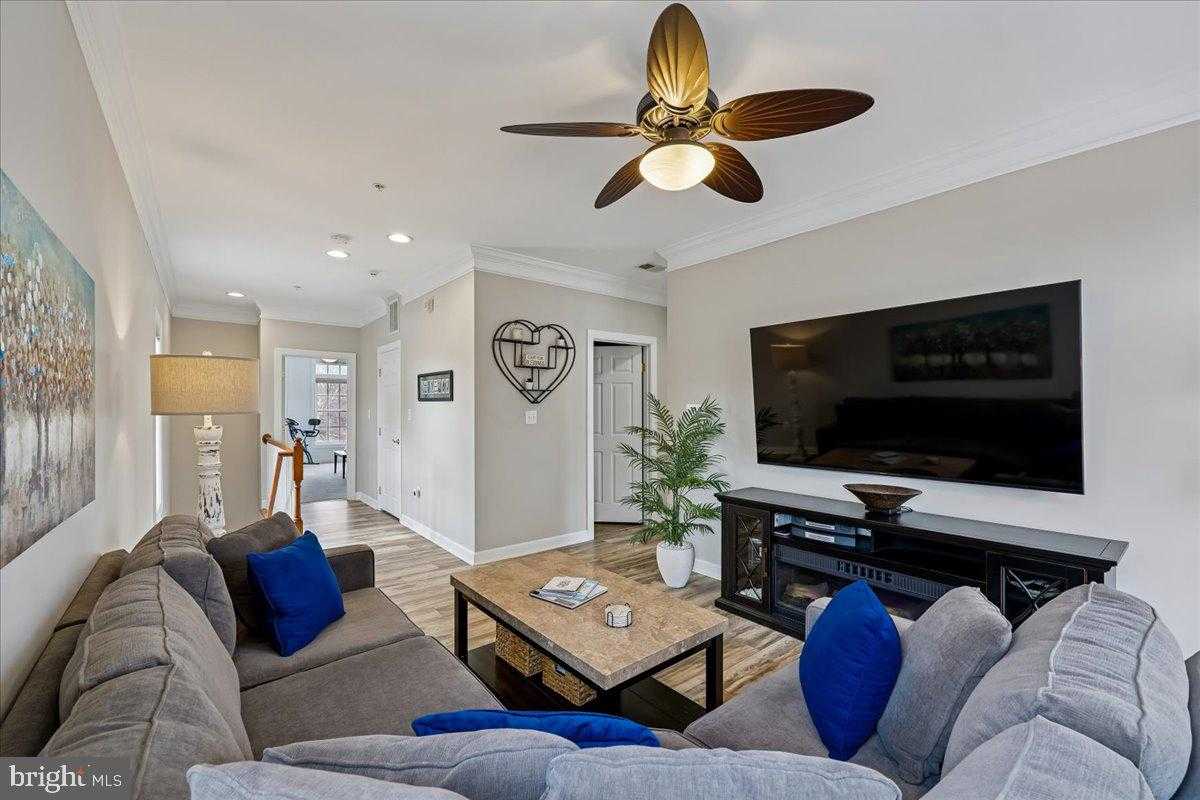 3641 Spring Hollow Ln photo 20