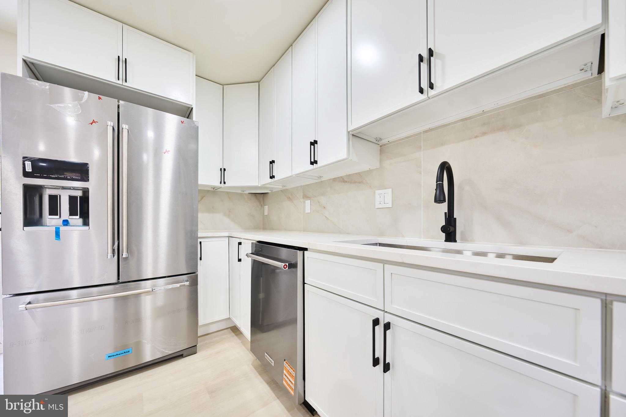 1904 Lamson Pl photo 106