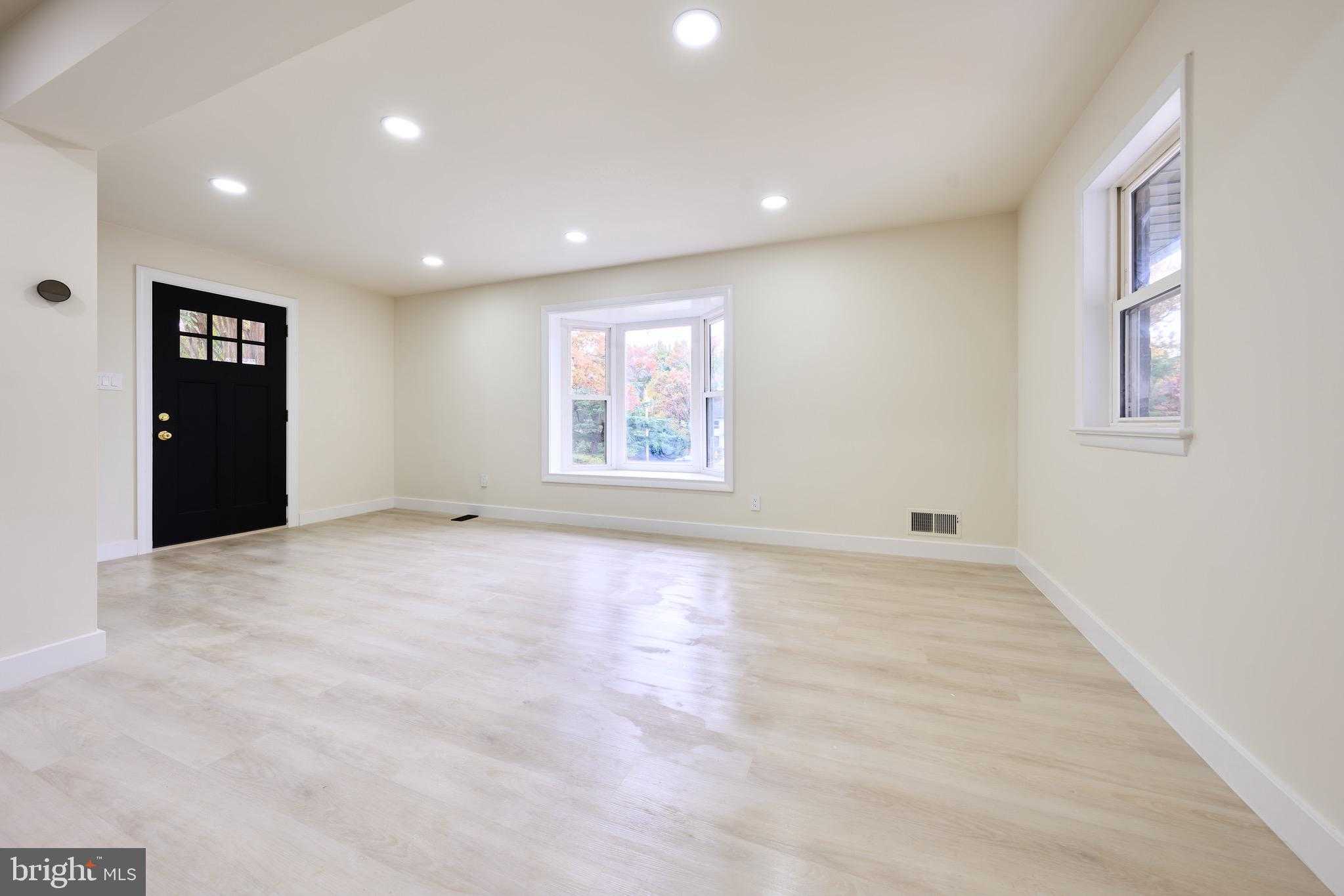 1904 Lamson Pl photo 112