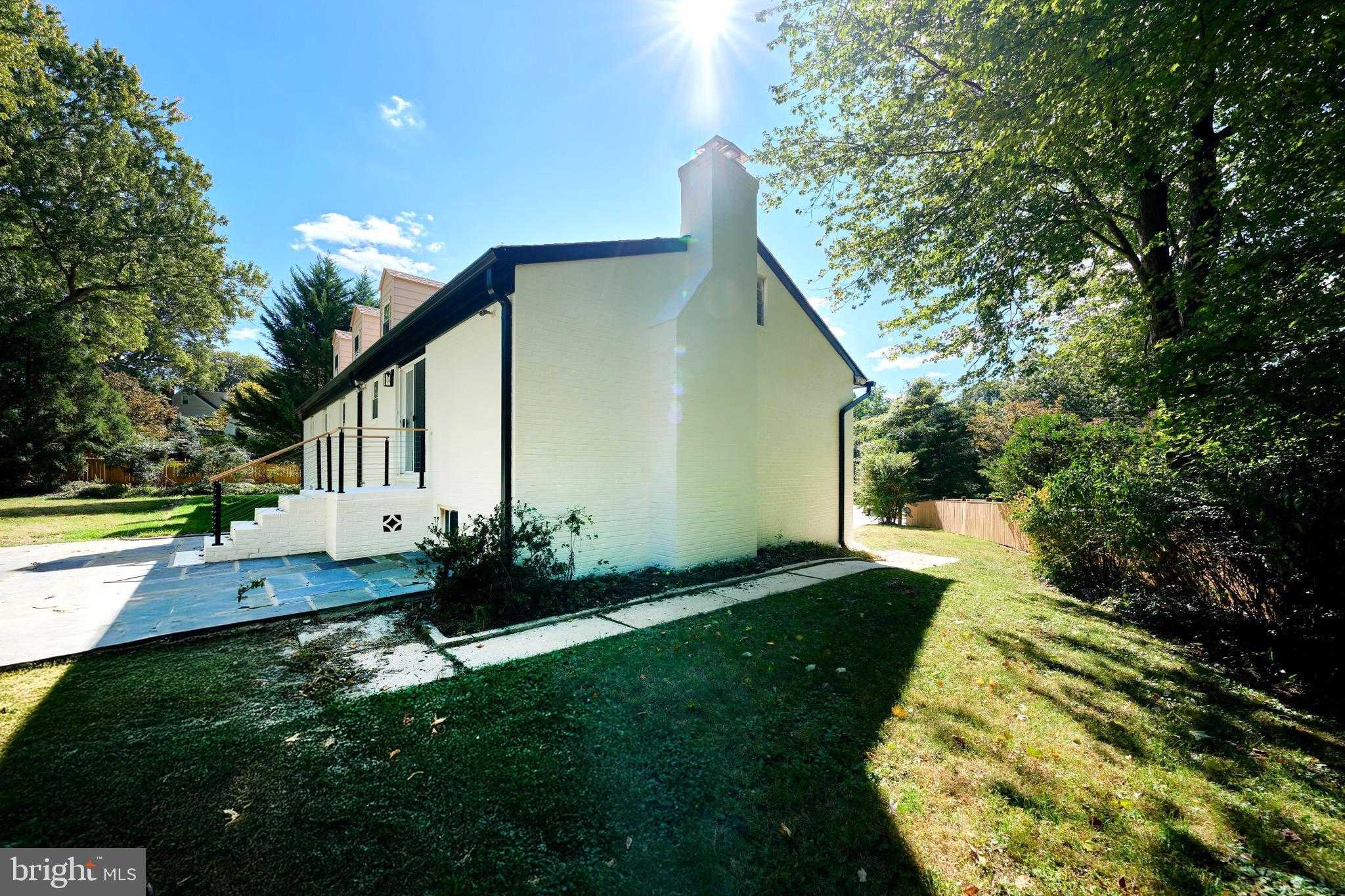 1904 Lamson Pl photo 75