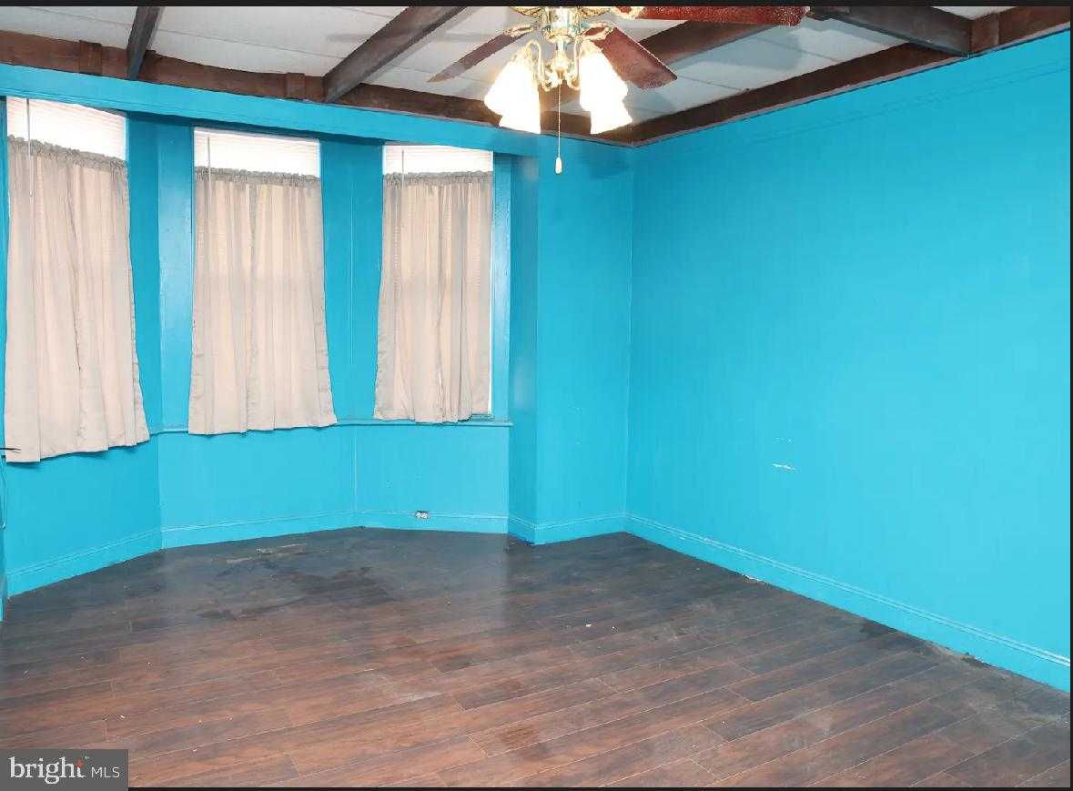 3630 N 18th St photo 4