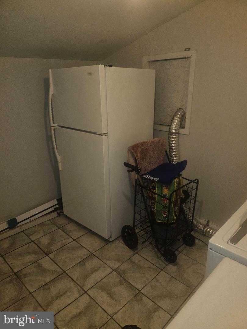 1719 W Pratt St photo 6