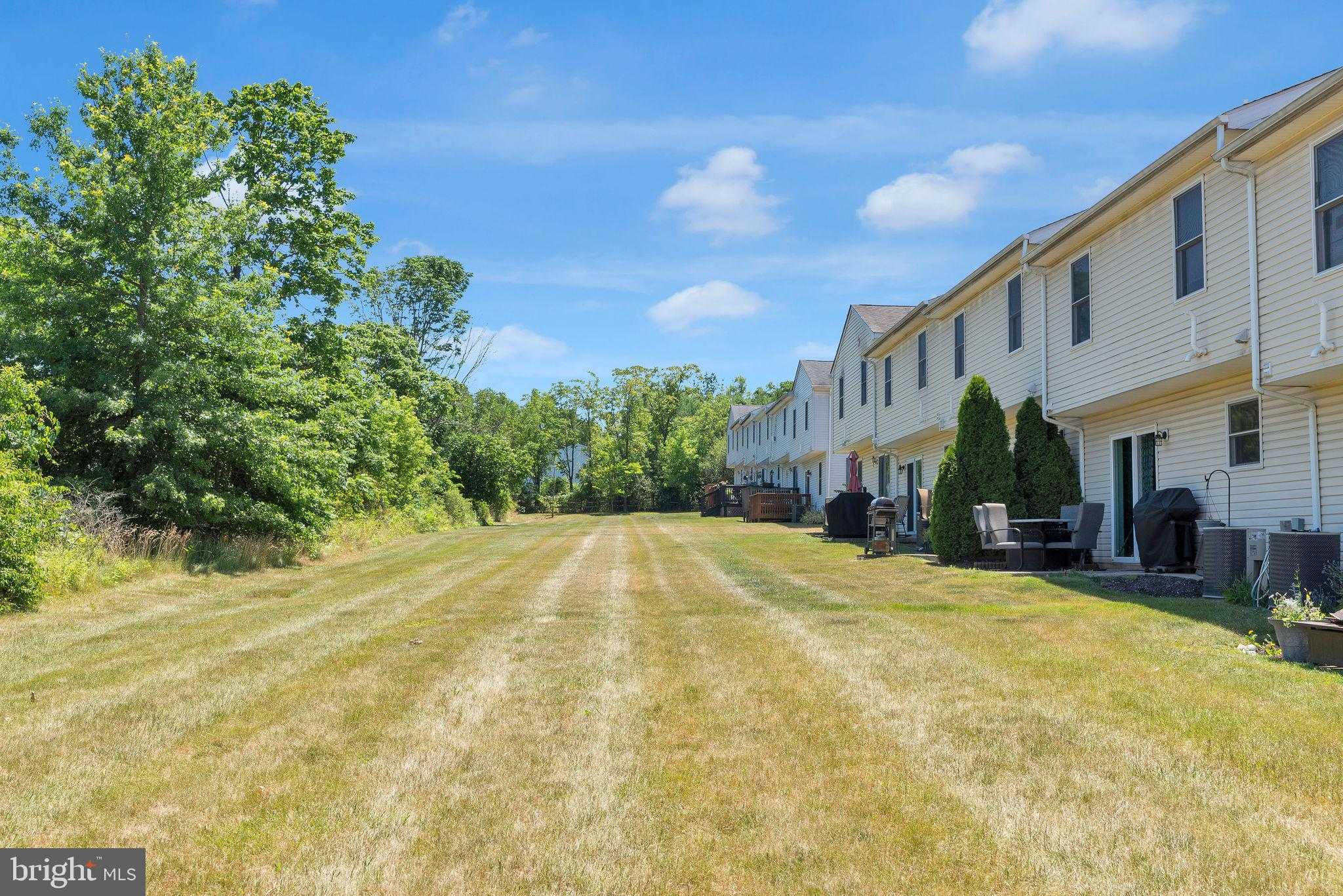 2584 Daniels Ln photo 25