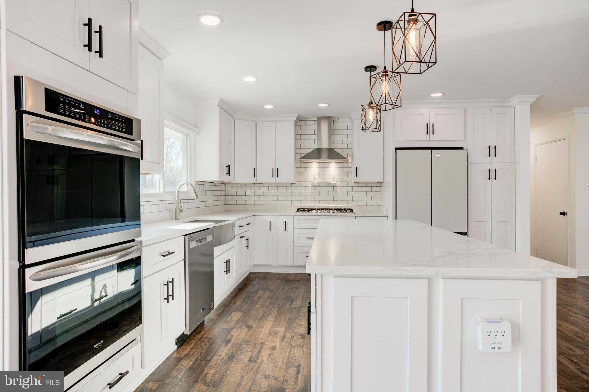 2318 Malraux Dr photo 7