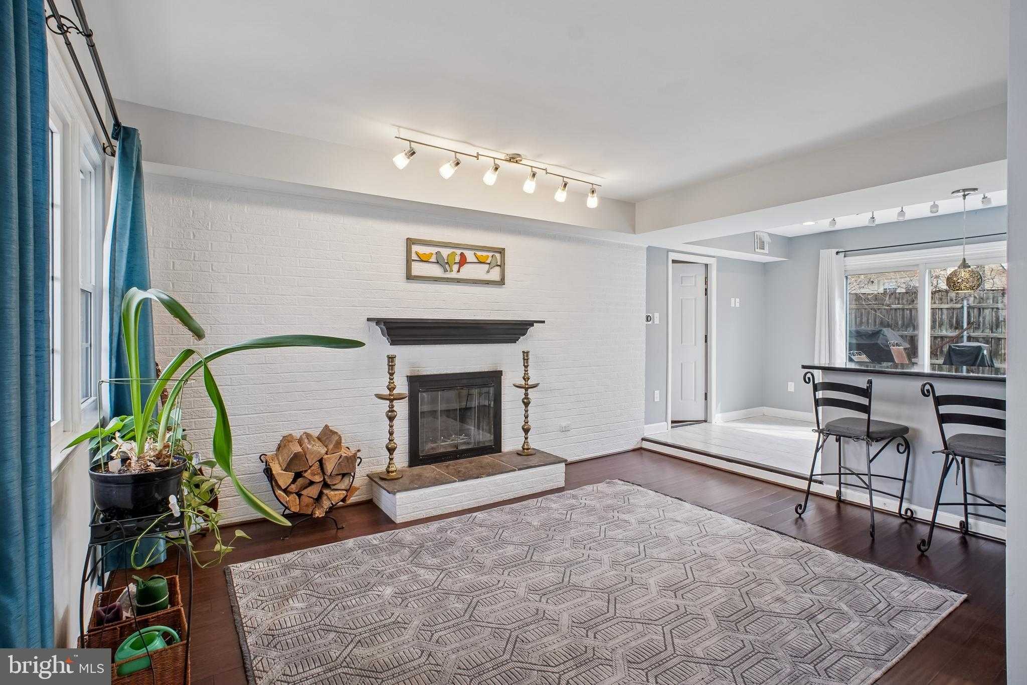 2205 Herman CT photo 17