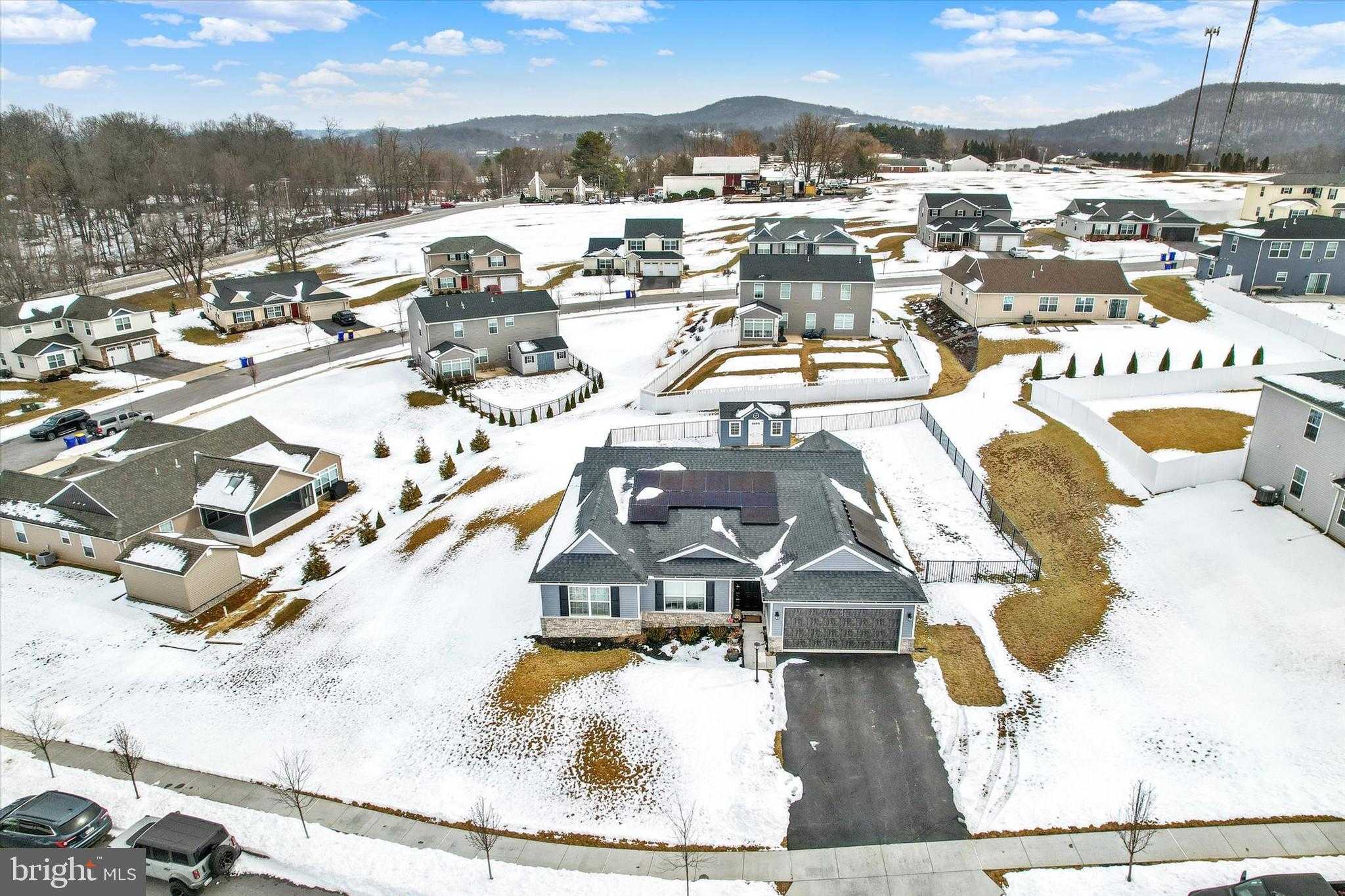 303 Normandy Ln photo 40