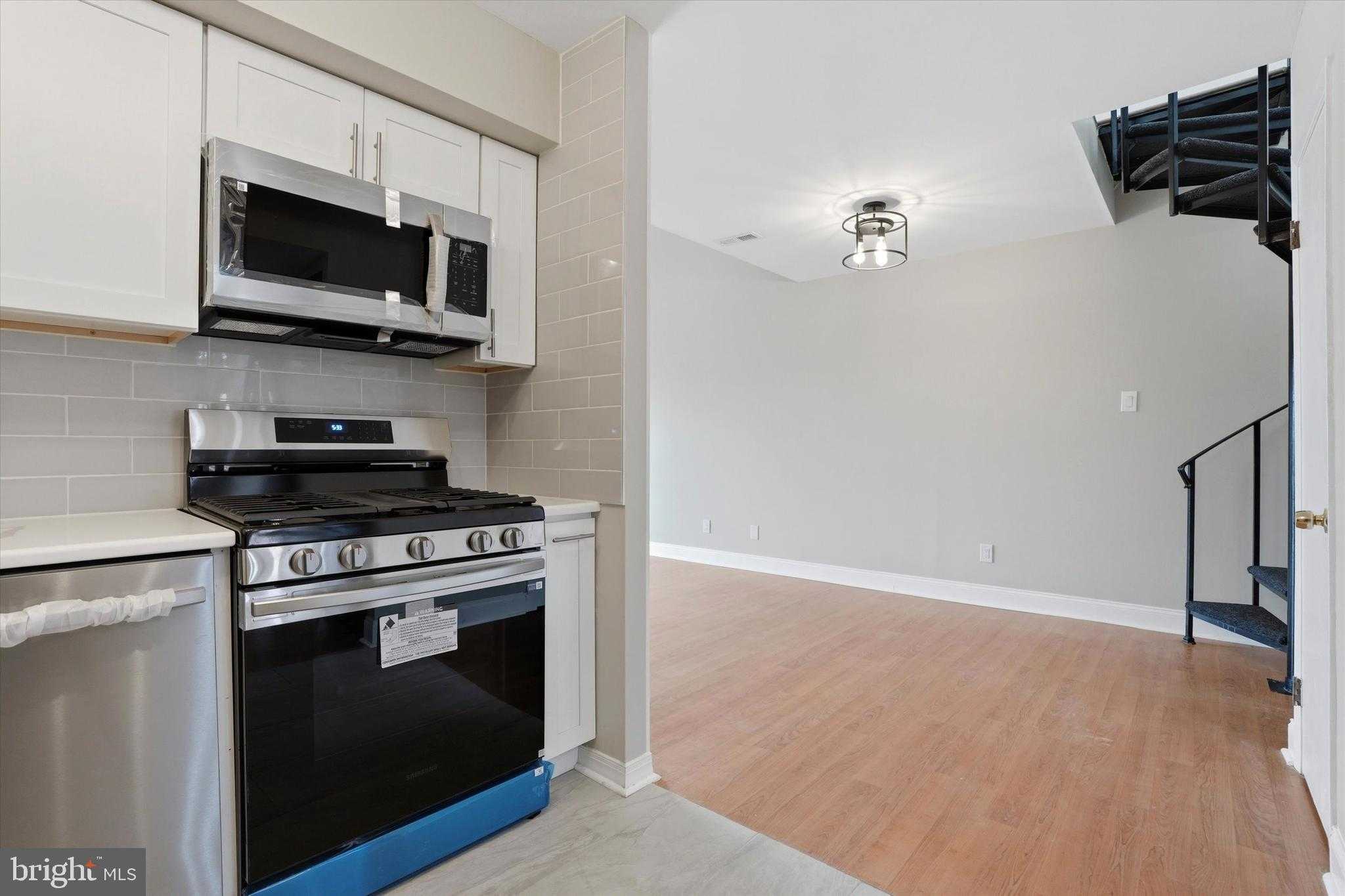 7750 Rockwell Ave photo 12