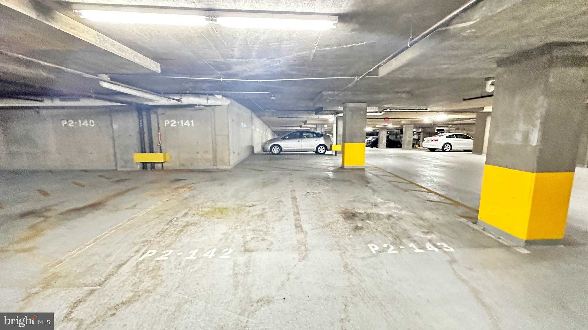 2726 Gallows Rd Apt 619 photo 22