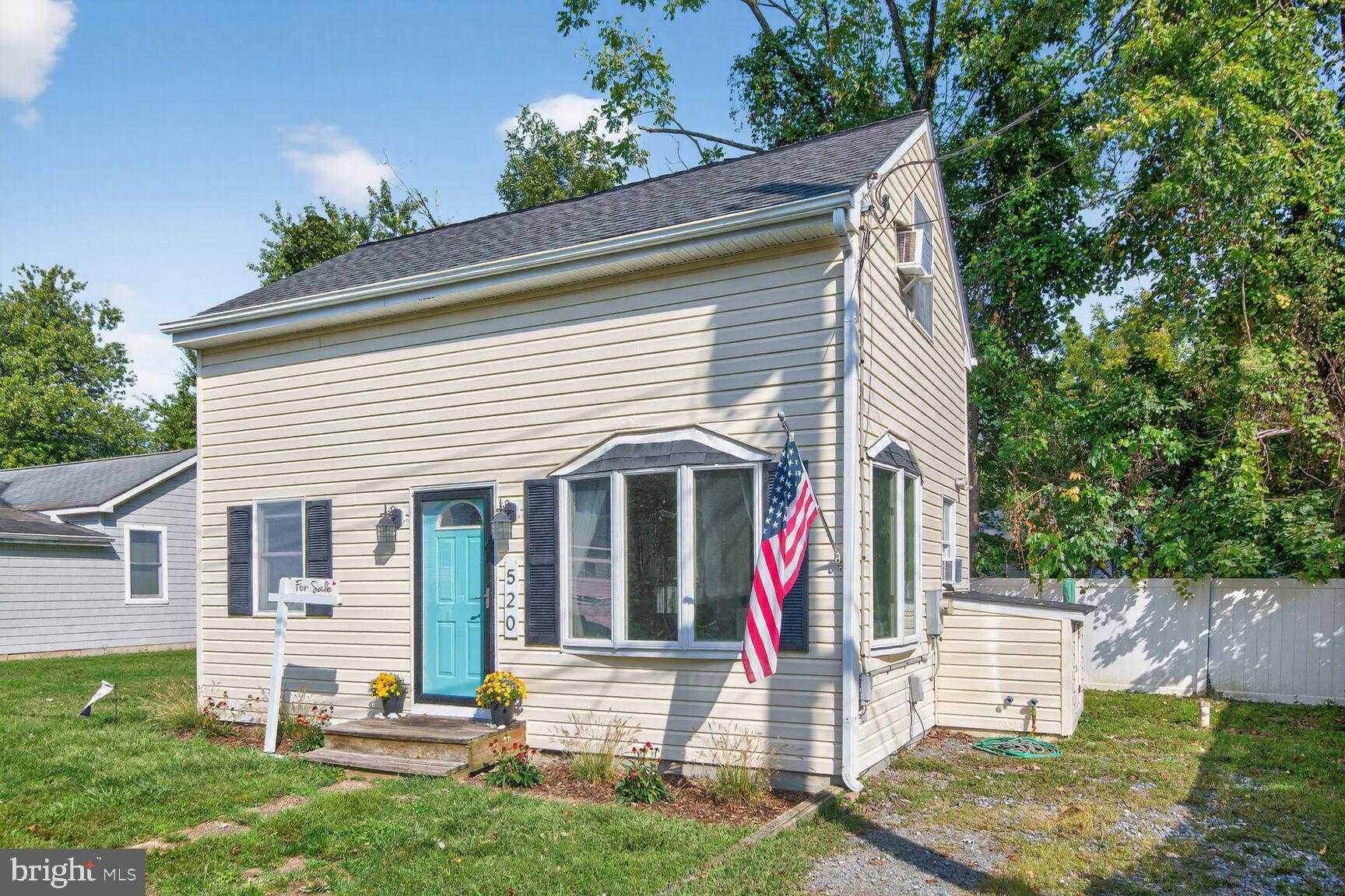 520 Ark Haven Rd, Tracys Landing