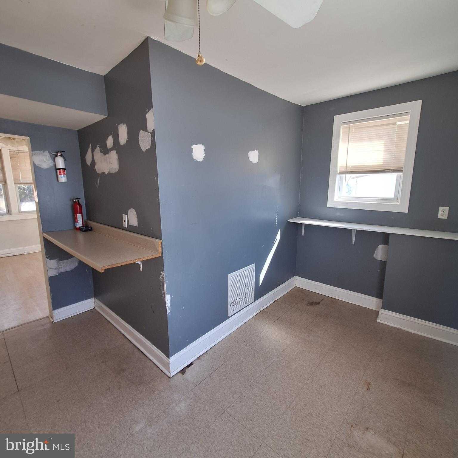 404 Nashville CT photo 4