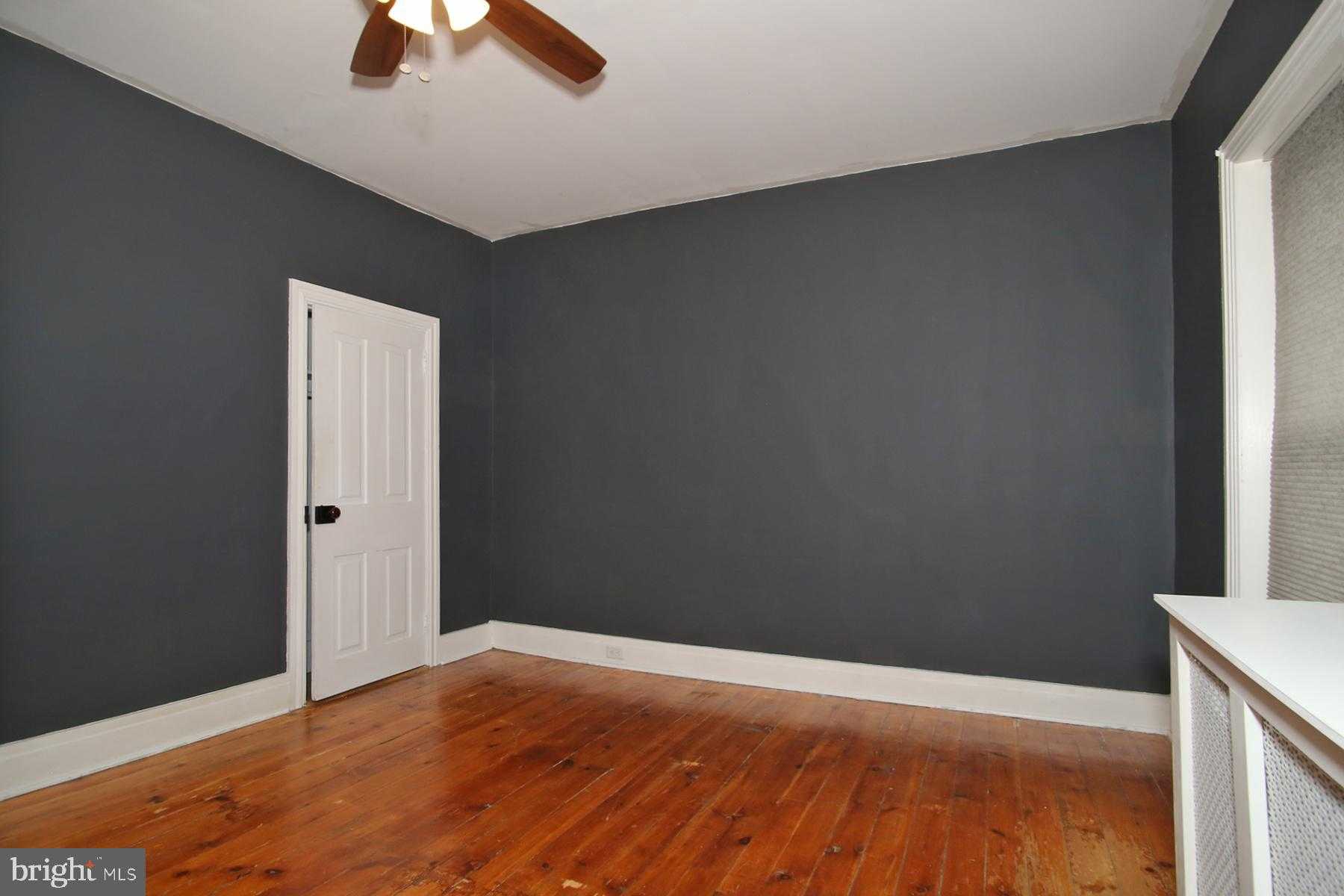 133 W Market St photo 21