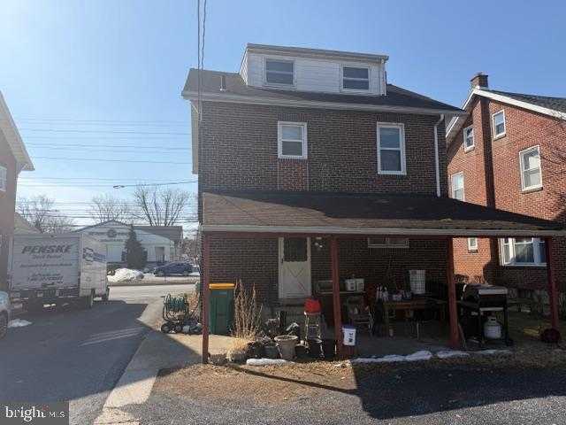 207 Revere Blvd photo 4