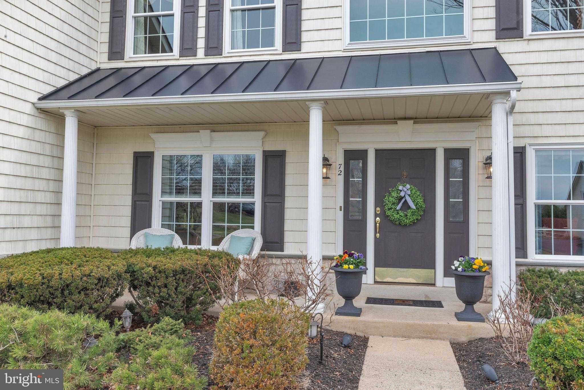 72 Bittersweet Dr photo 2