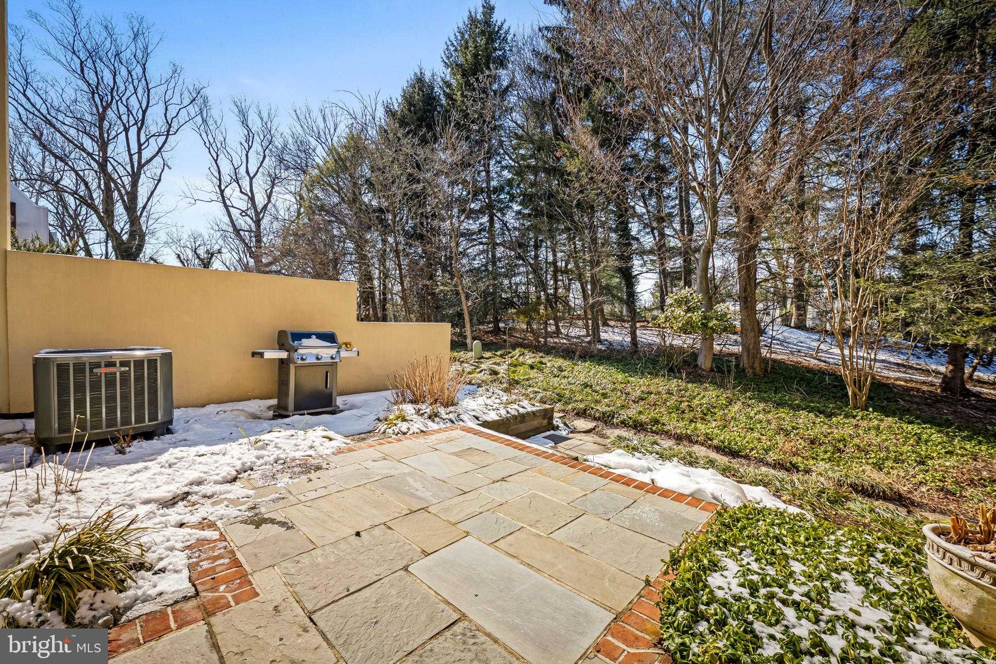 6 Hume CT # 24 photo 43