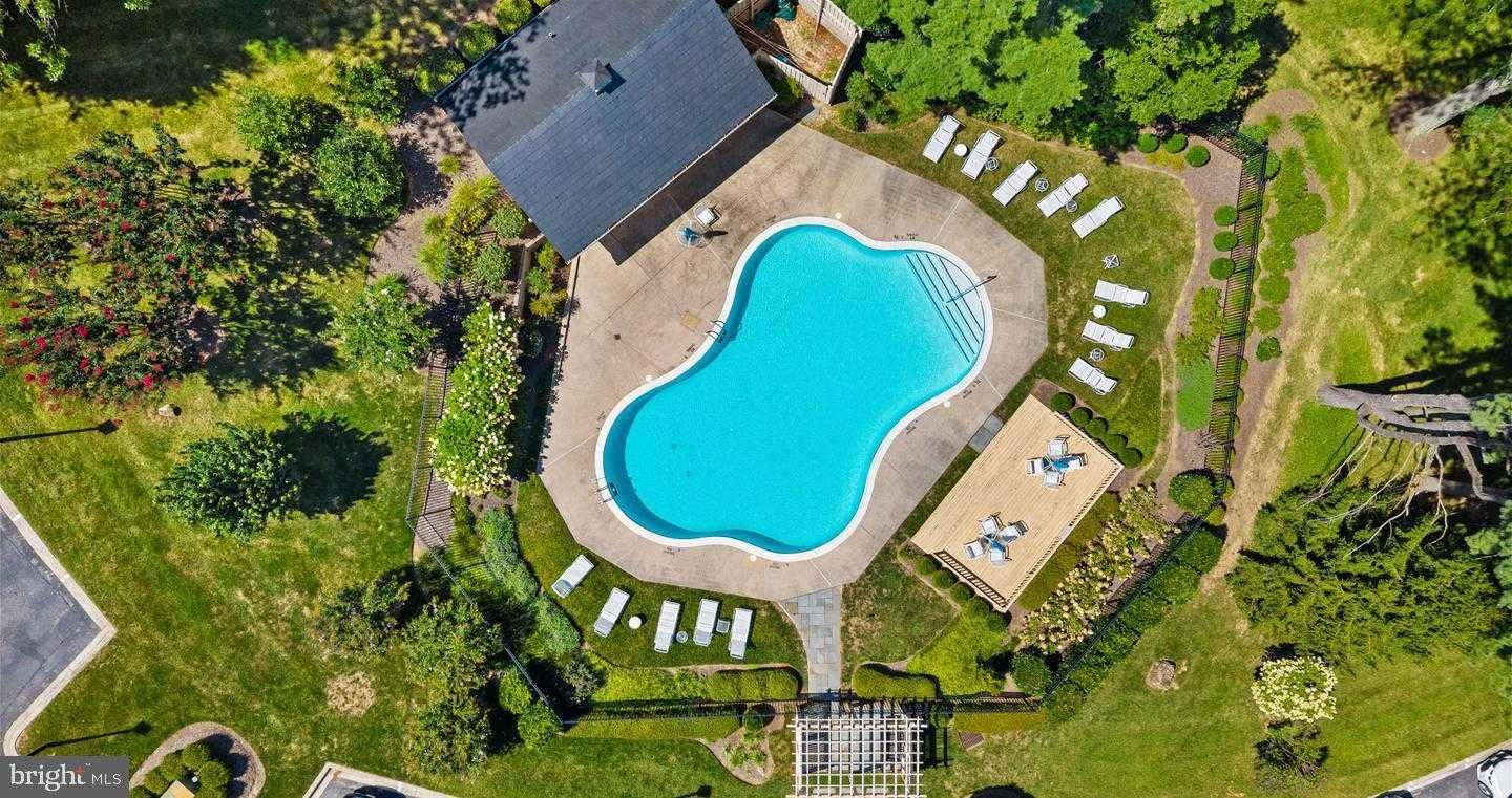 6 Hume CT # 24 photo 49