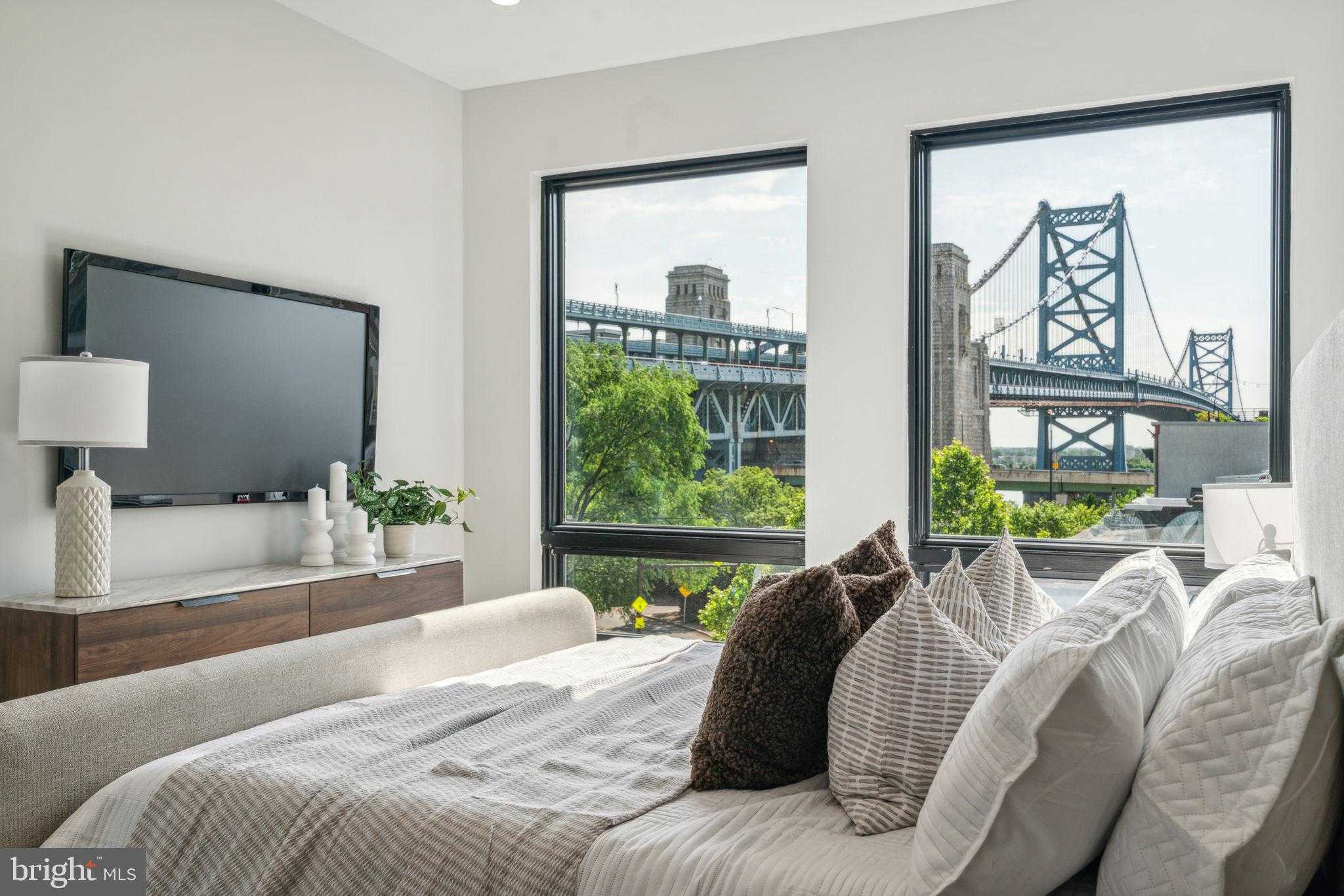 160 N 2nd St photo 45