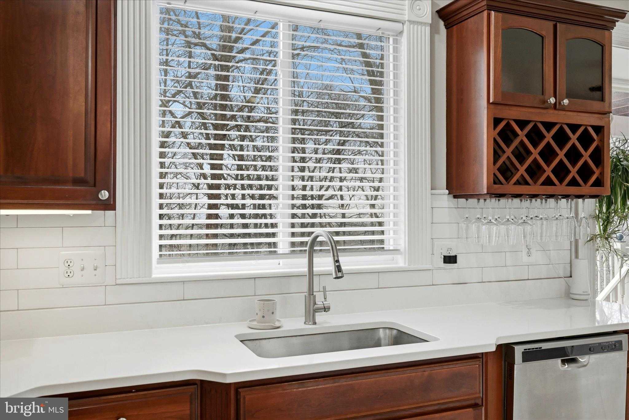 520 Clagett St SW photo 25