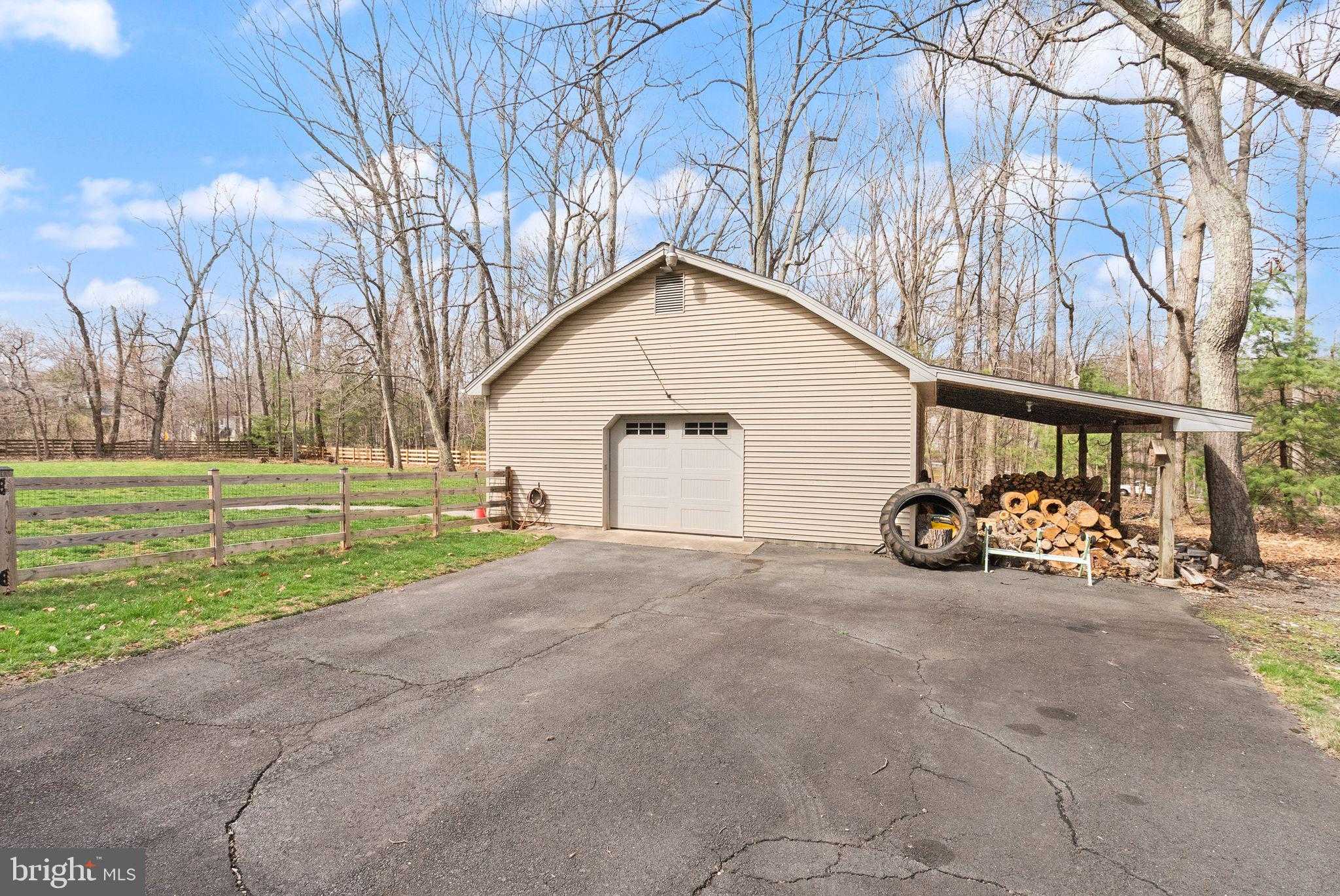 40886 Lewis CT photo 61