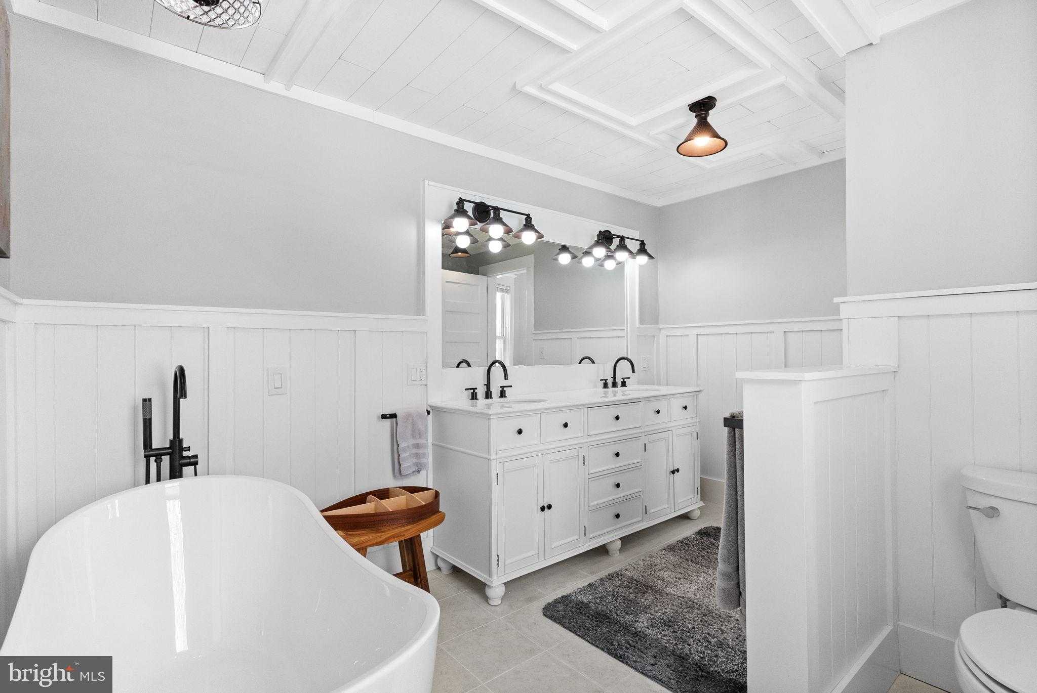 4303 Newburg Rd photo 36