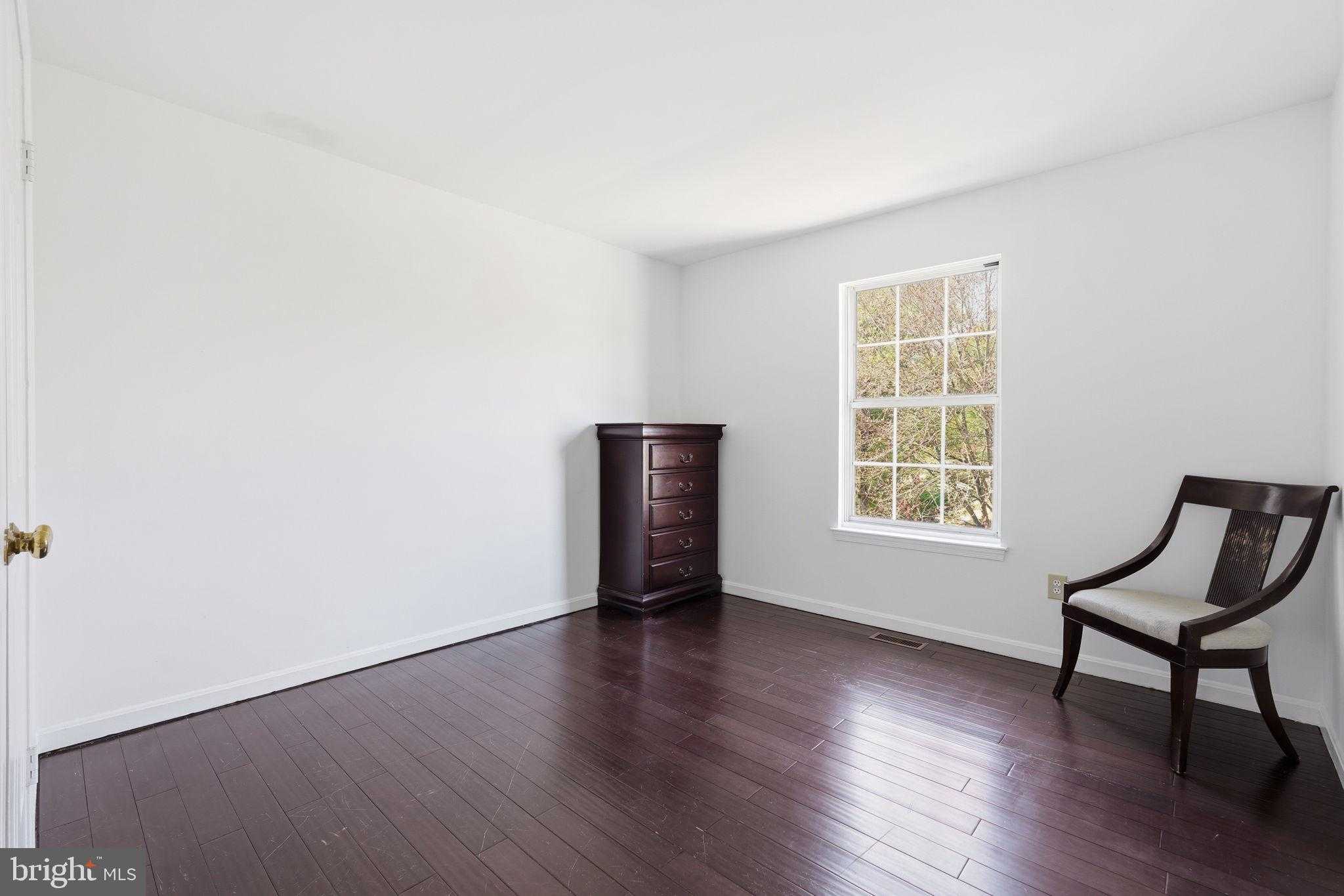 21113 Chandler CT photo 14