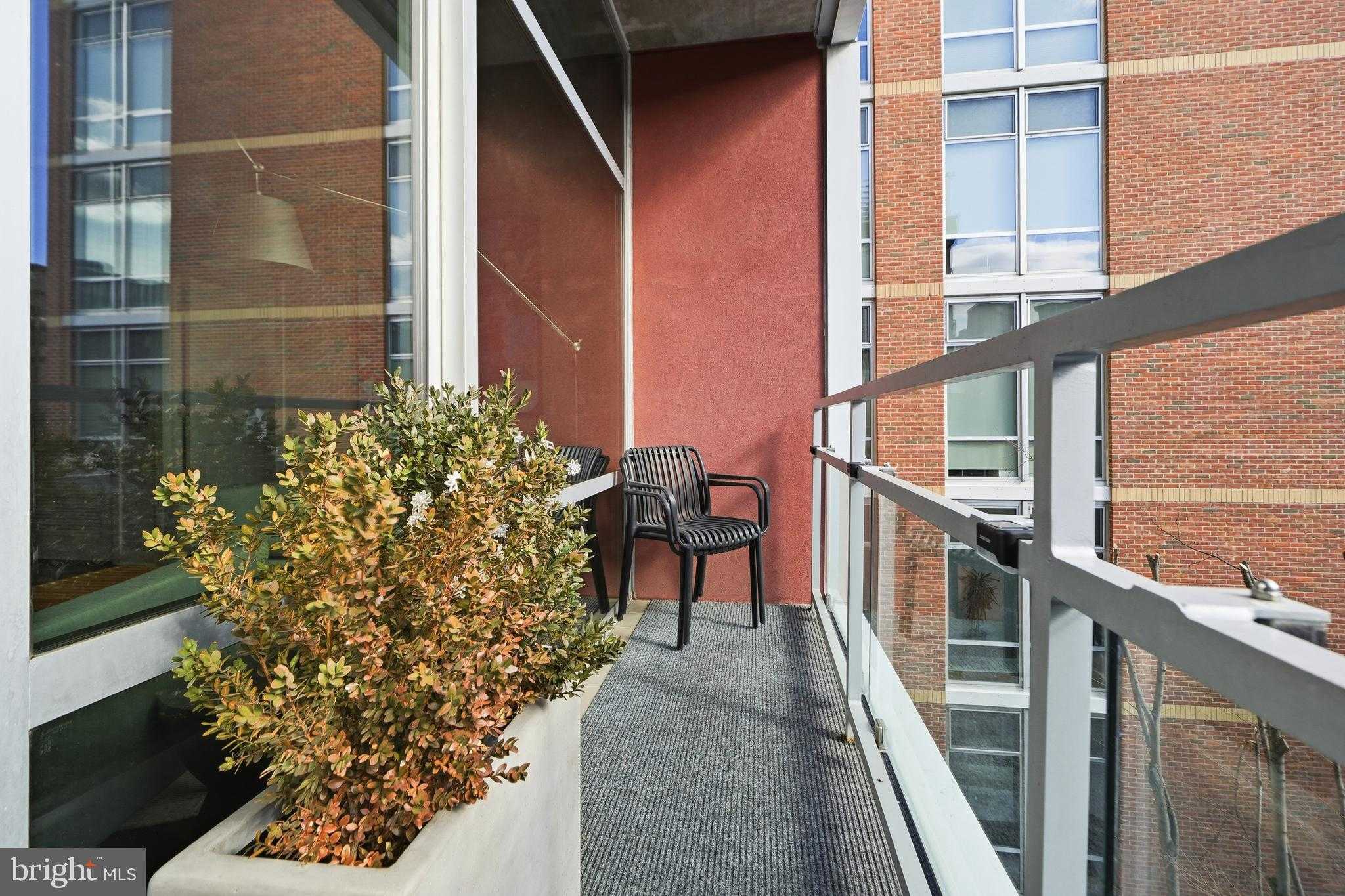 22 S Front St Apt 405 photo 17