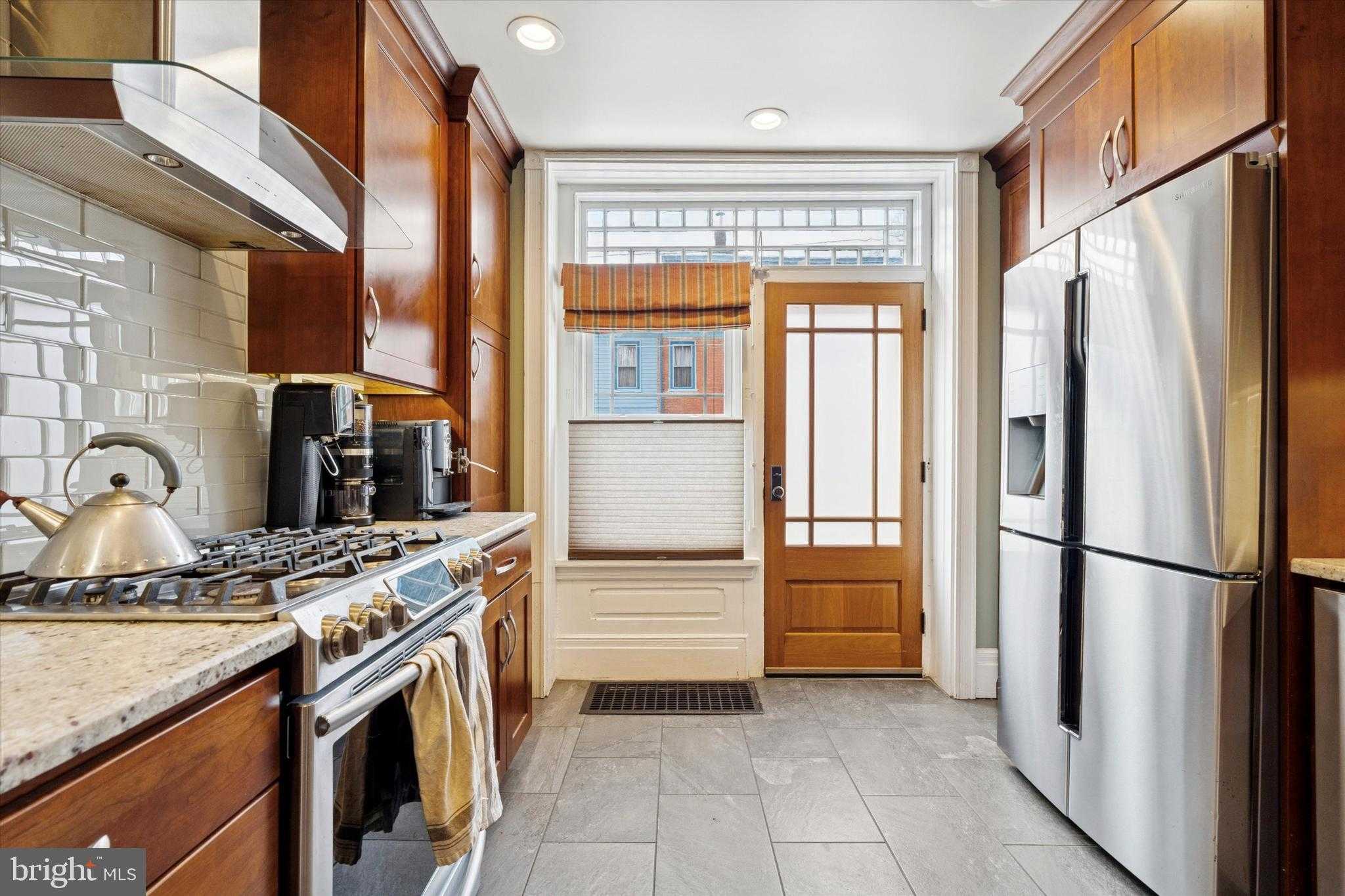 6344 Mccallum St photo 9