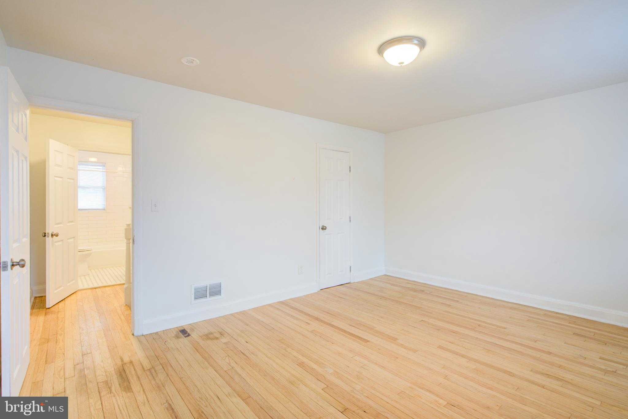 3770 Ravenwood Ave photo 8