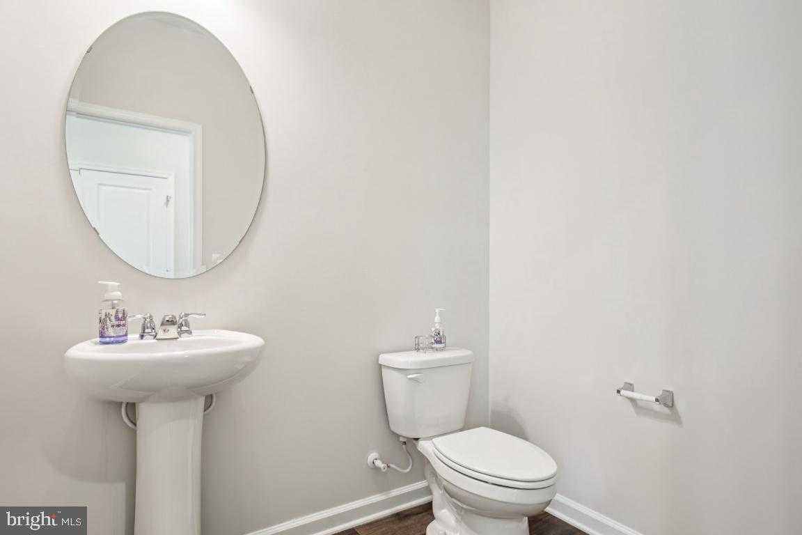 9749 Gaelic Pl photo 3