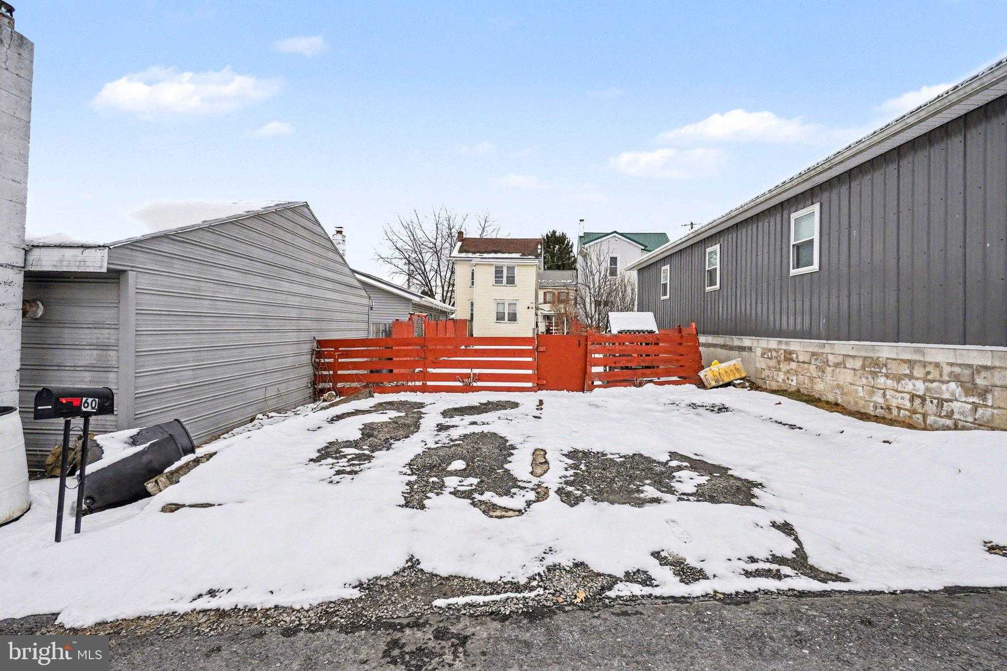 60 S Market St photo 23