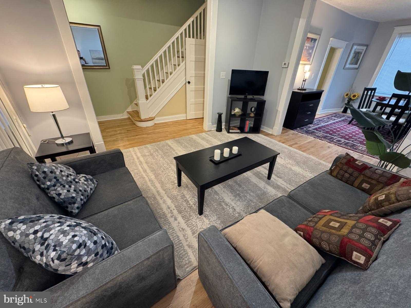 5806 Halwyn Ave photo 9