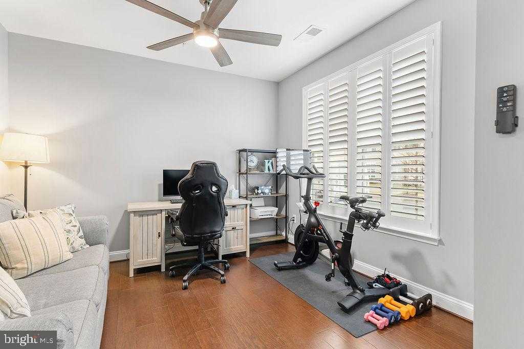 252 Mikes Way photo 7