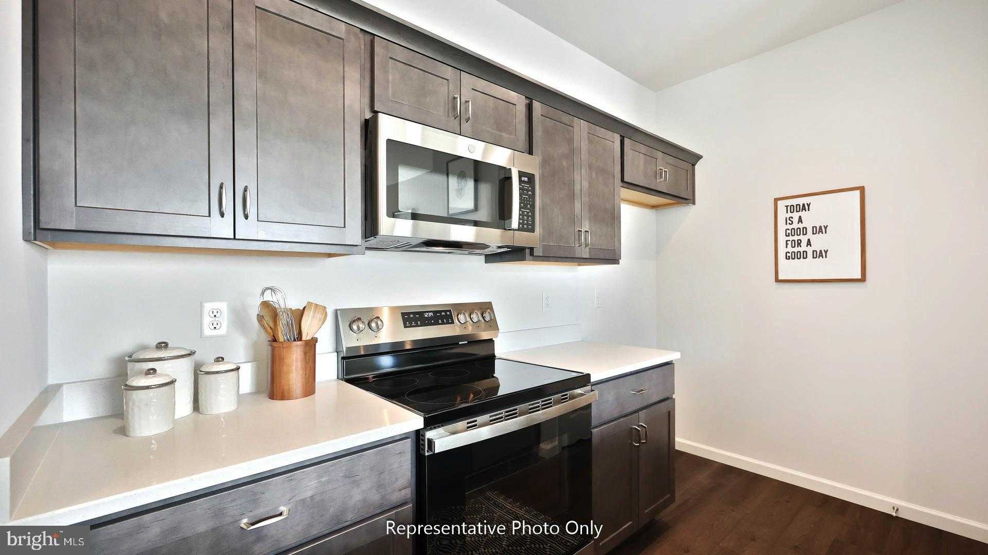 30 N Conifer Dr photo 9