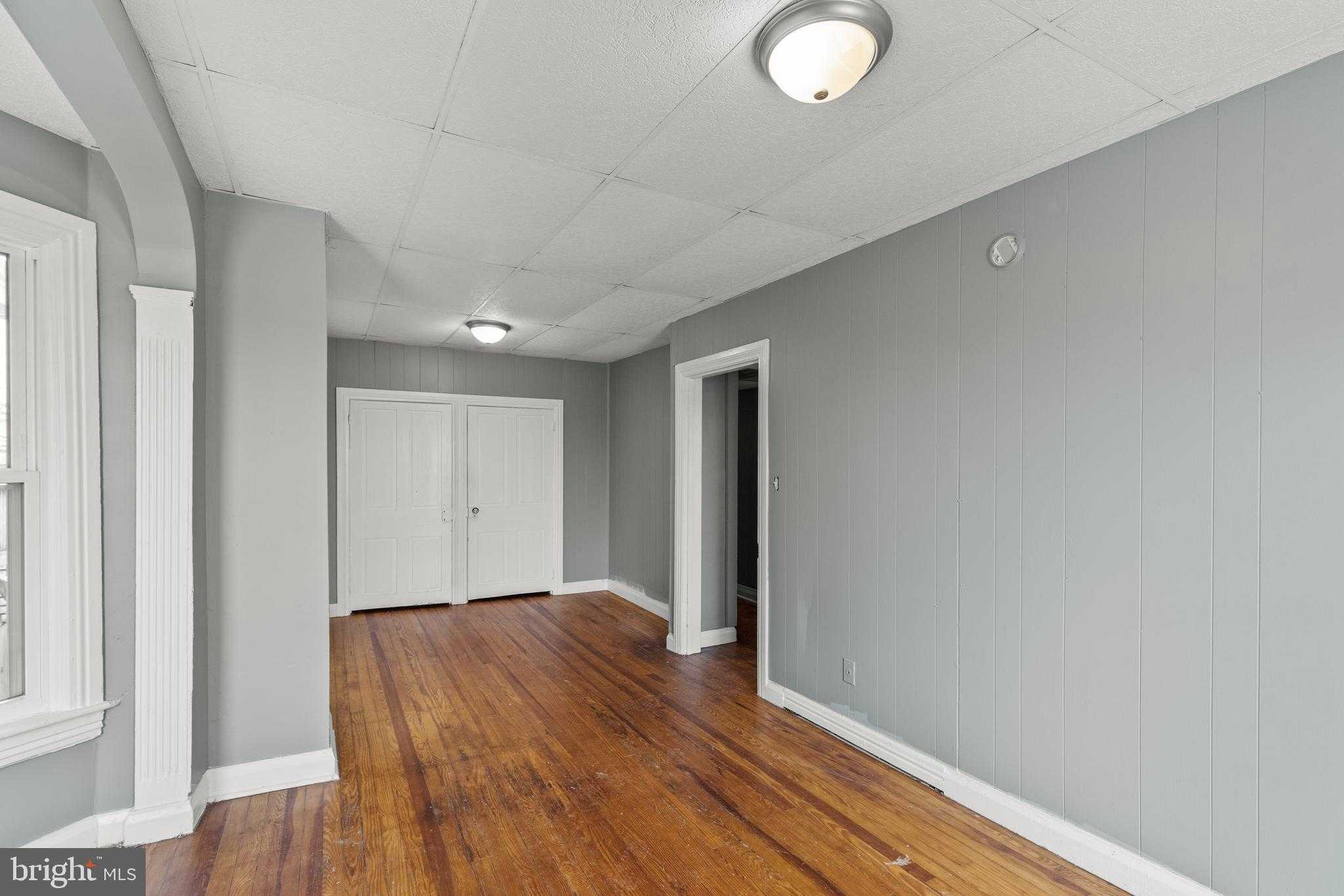 402 Broadway photo 23