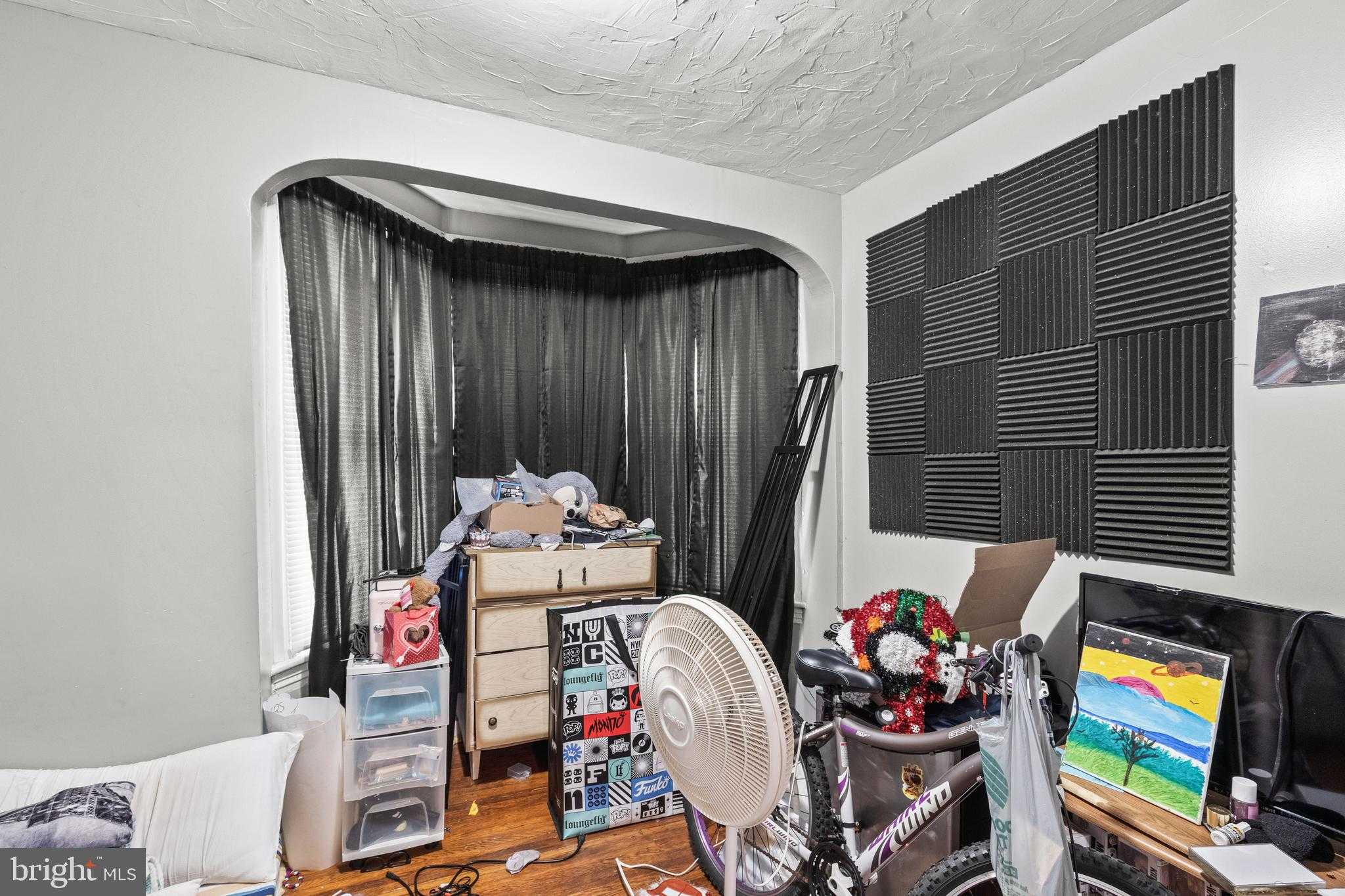 402 Broadway photo 7