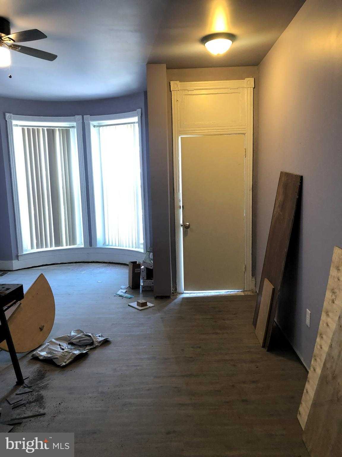 2323 Mcculloh St photo 2