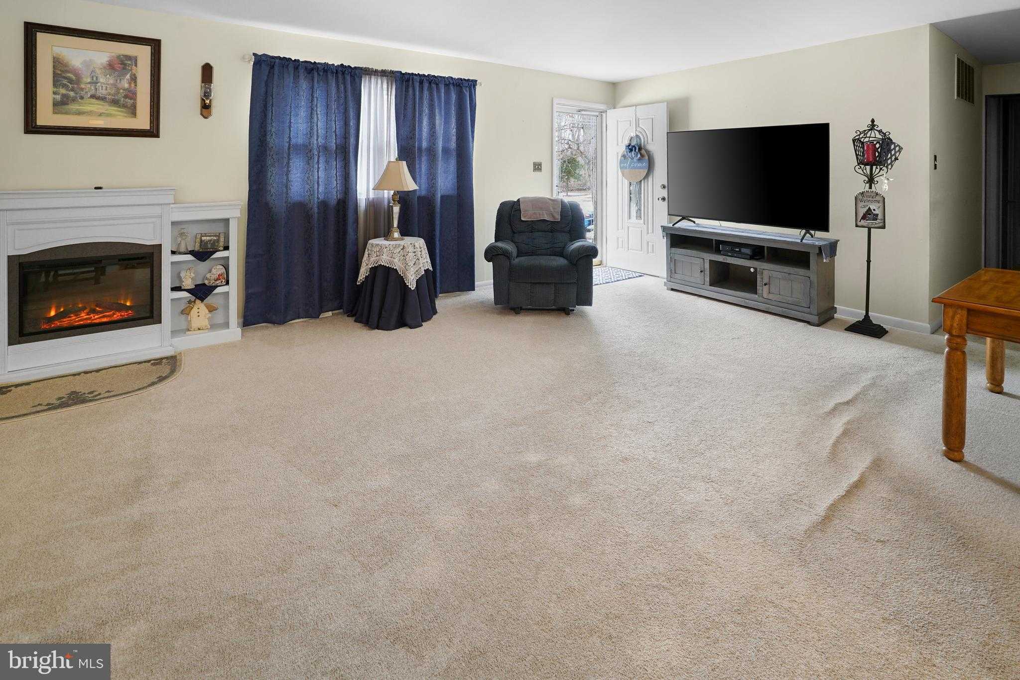 9614 Charles CT photo 8