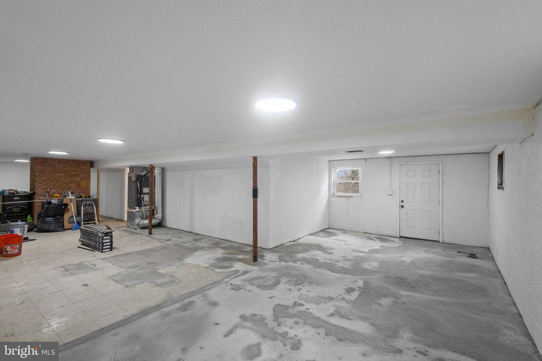 15651 Berlin Tpke photo 21